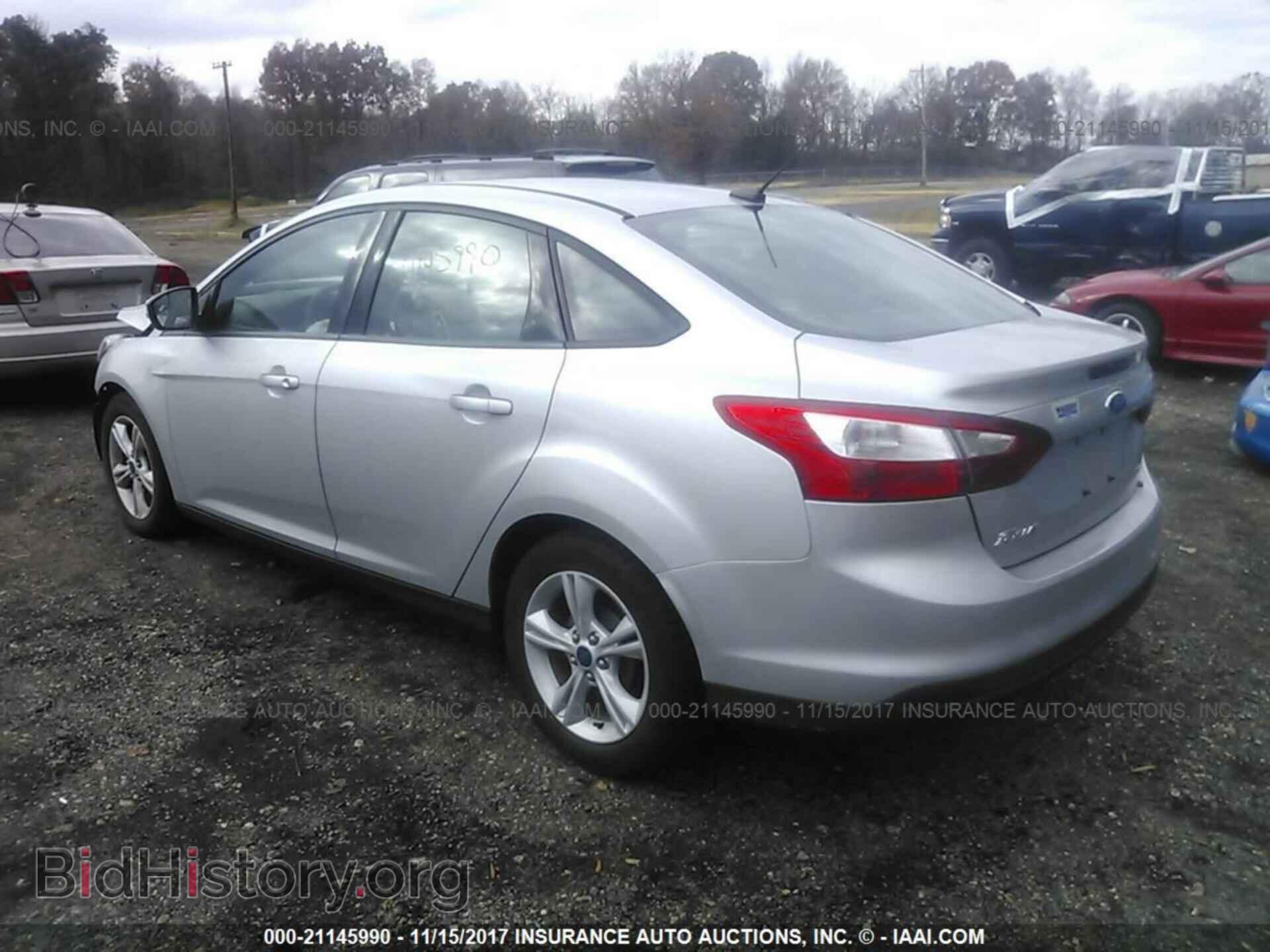 2014 Ford Focus - VIN: 1FADP3F22EL446363 - Photo 3