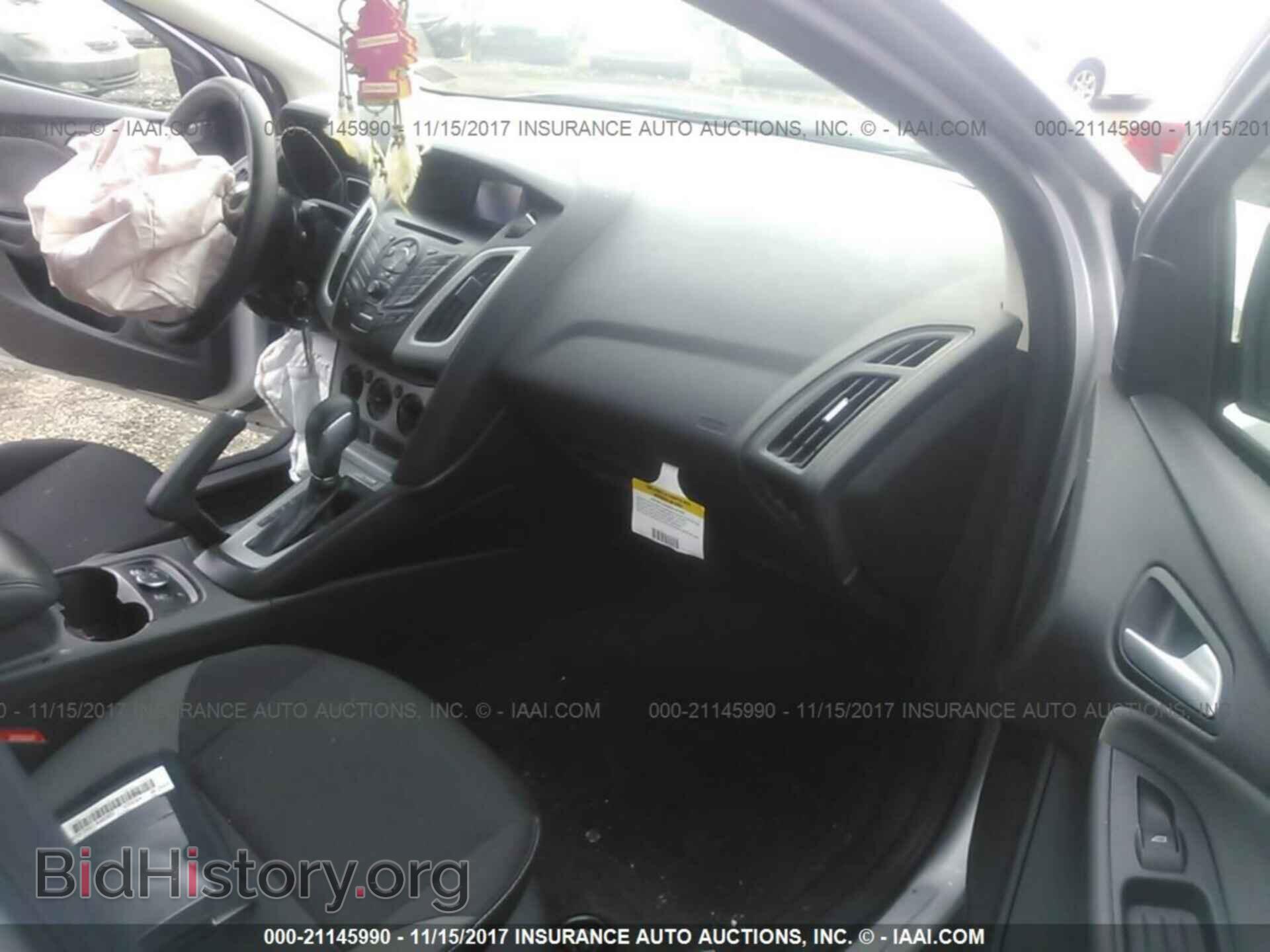 2014 Ford Focus - VIN: 1FADP3F22EL446363 - Photo 5