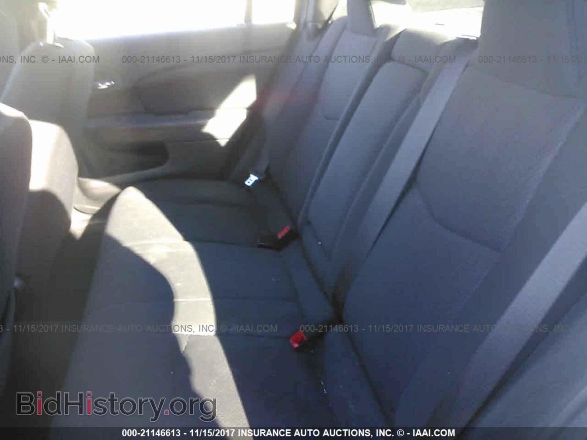2011 Chrysler 200 - VIN: 1C3BC1FB5BN555003 - Photo 8