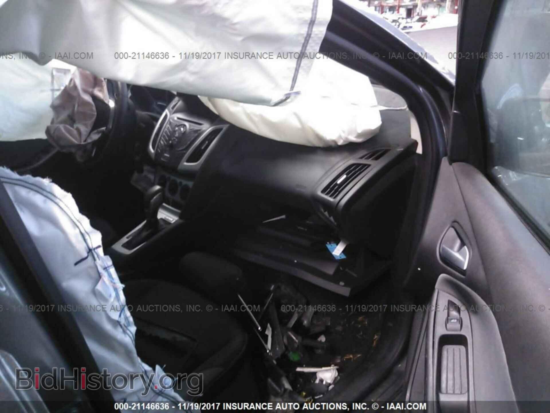 2014 Ford Focus - VIN: 1FADP3F22EL433242 - Photo 5