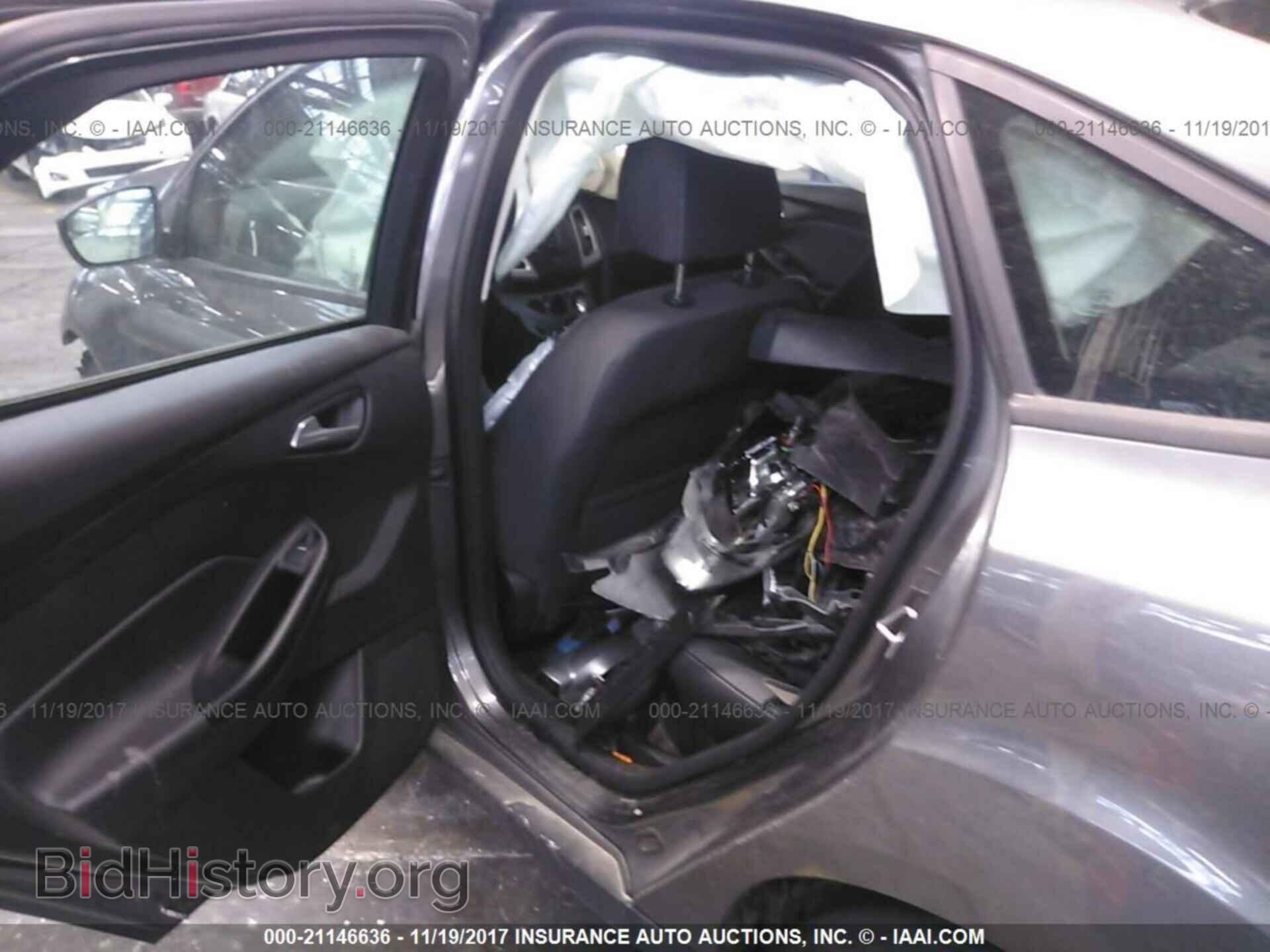 2014 Ford Focus - VIN: 1FADP3F22EL433242 - Photo 8