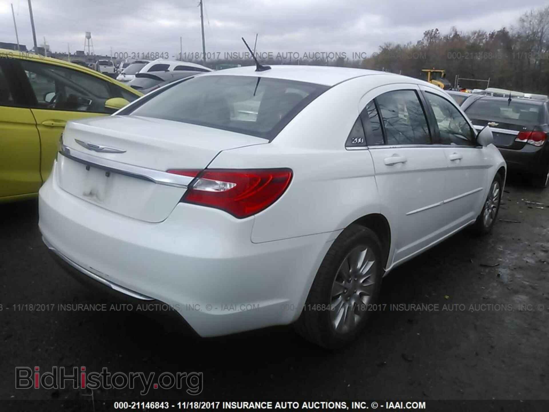 2012 Chrysler 200 - VIN: 1C3CCBAB9CN228901 - Photo 4