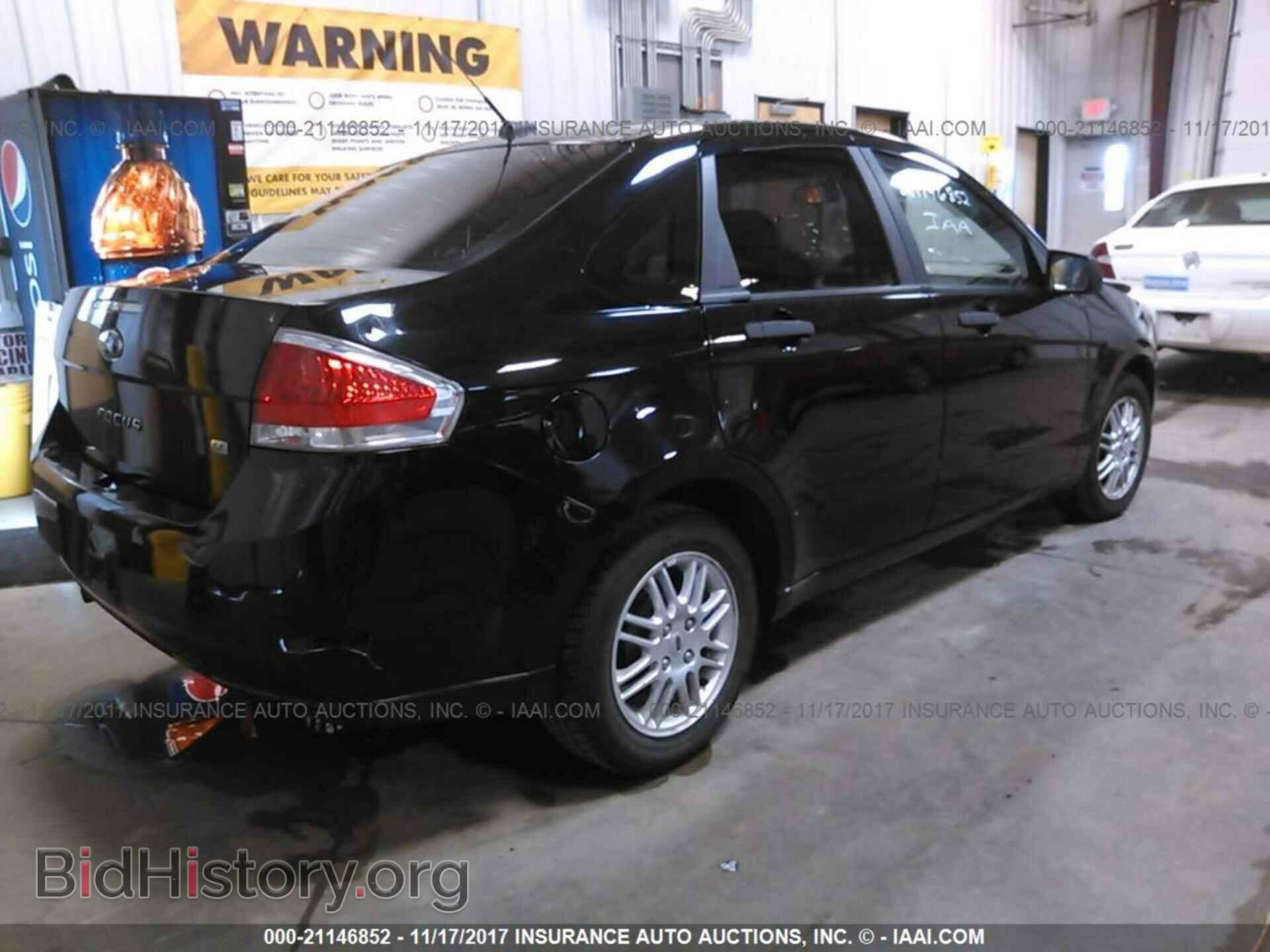 2011 Ford Focus - VIN: 1FAHP3FN3BW149558 - Фото 4