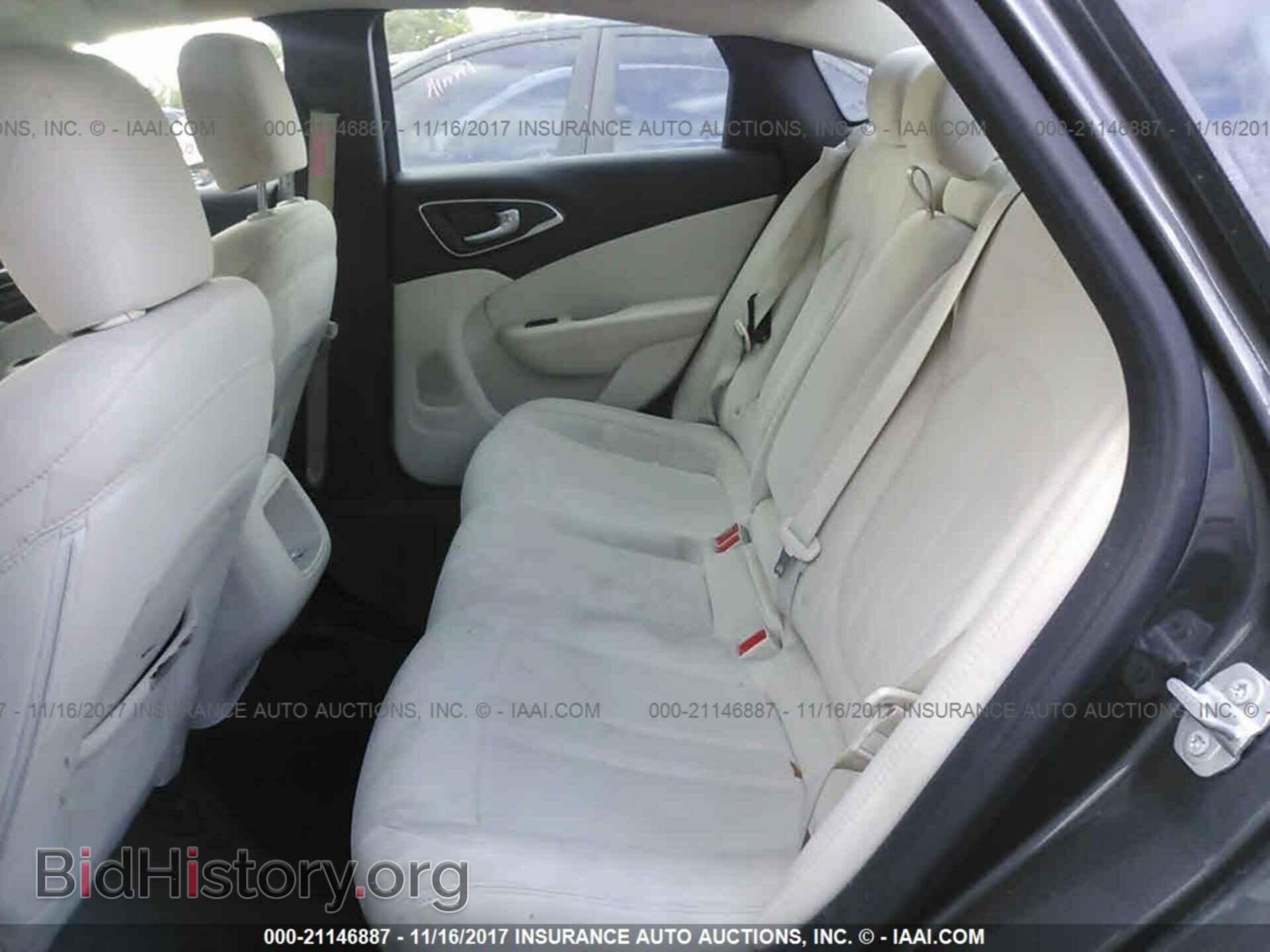 2015 Chrysler 200 - VIN: 1C3CCCABXFN732724 - Фото 8