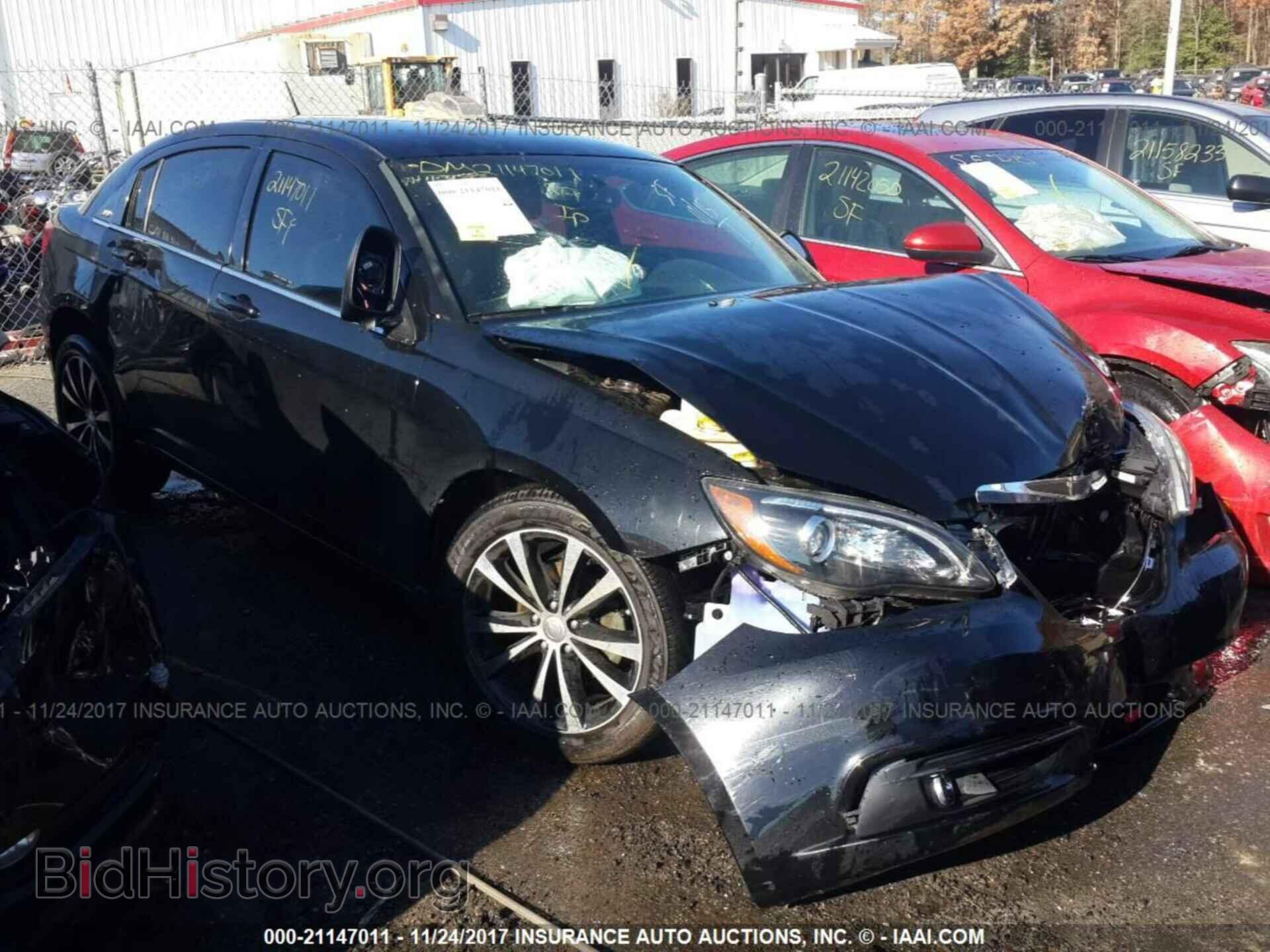 Photo 1C3CCBBB7DN584893 - Chrysler 200 2013