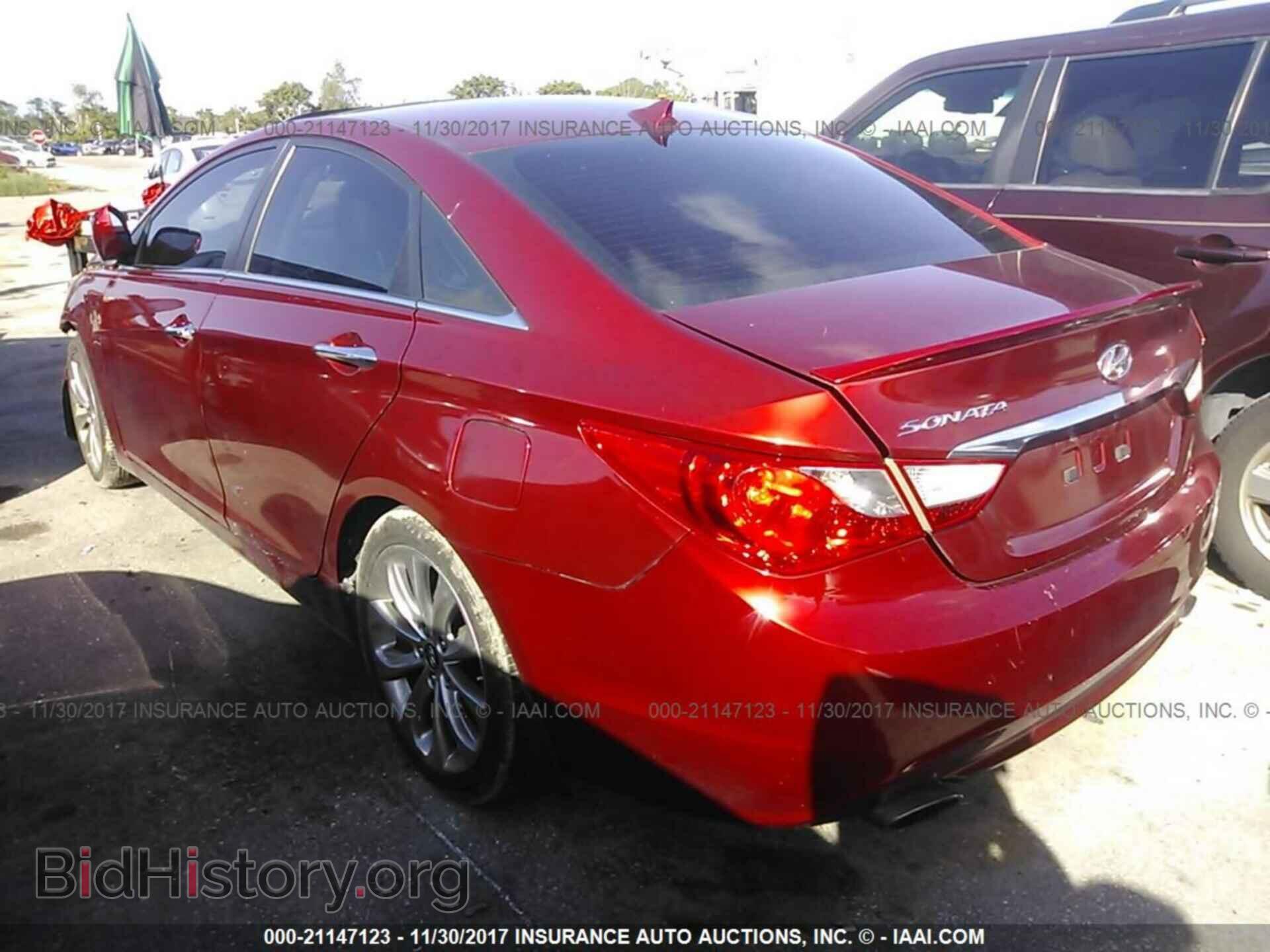 2012 Hyundai Sonata - VIN: 5NPEC4AC0CH467729 - Фото 3