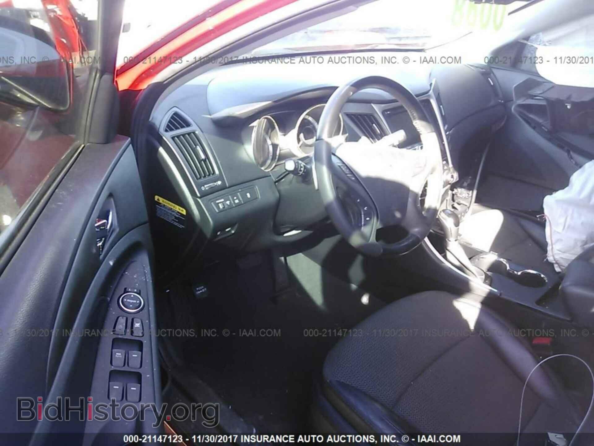 2012 Hyundai Sonata - VIN: 5NPEC4AC0CH467729 - Фото 5