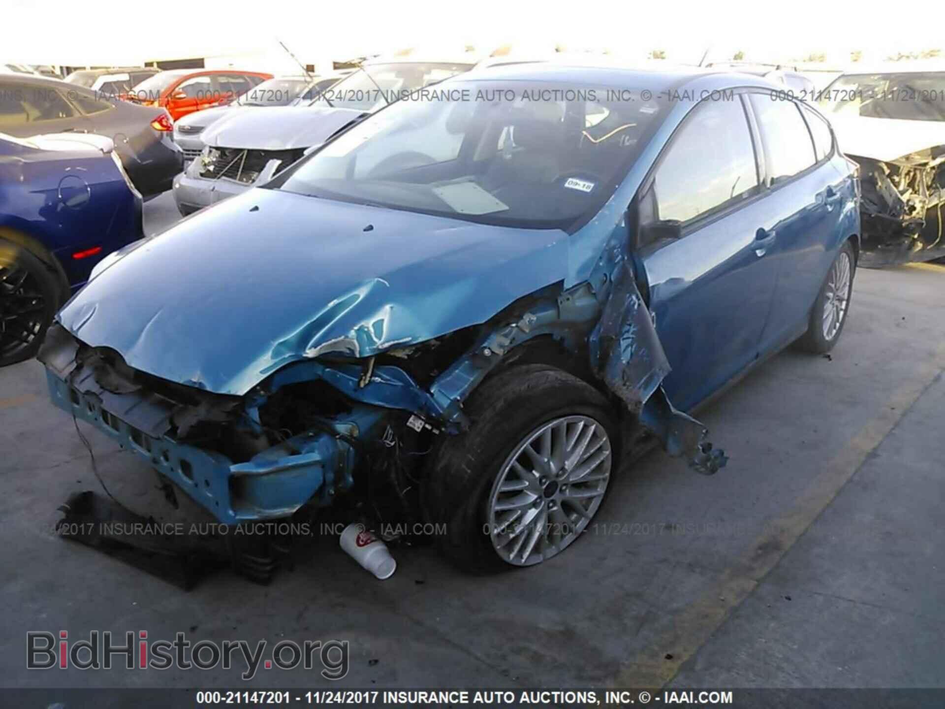 2014 Ford Focus - VIN: 1FADP3N29EL440187 - Photo 2