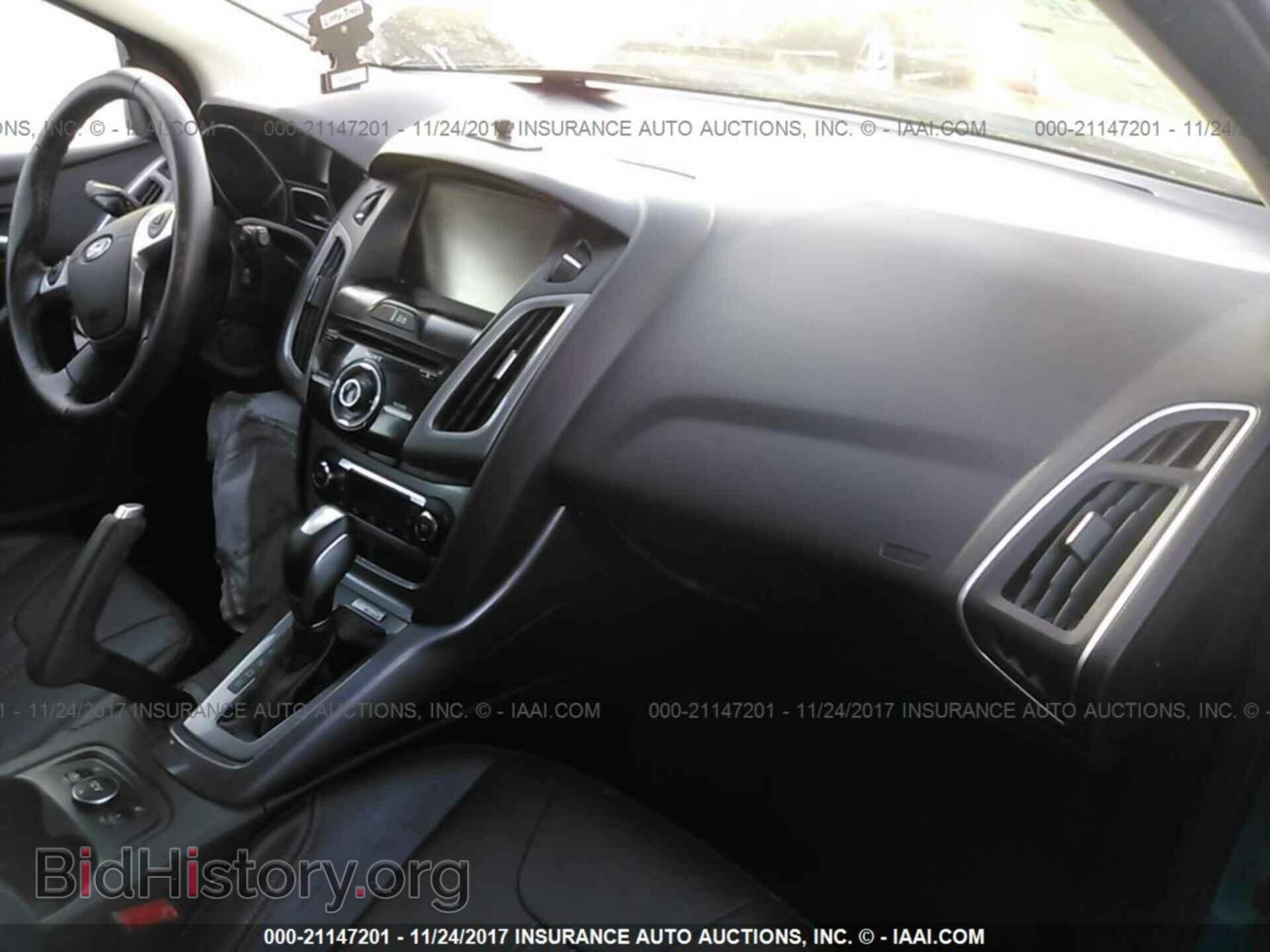 2014 Ford Focus - VIN: 1FADP3N29EL440187 - Photo 5