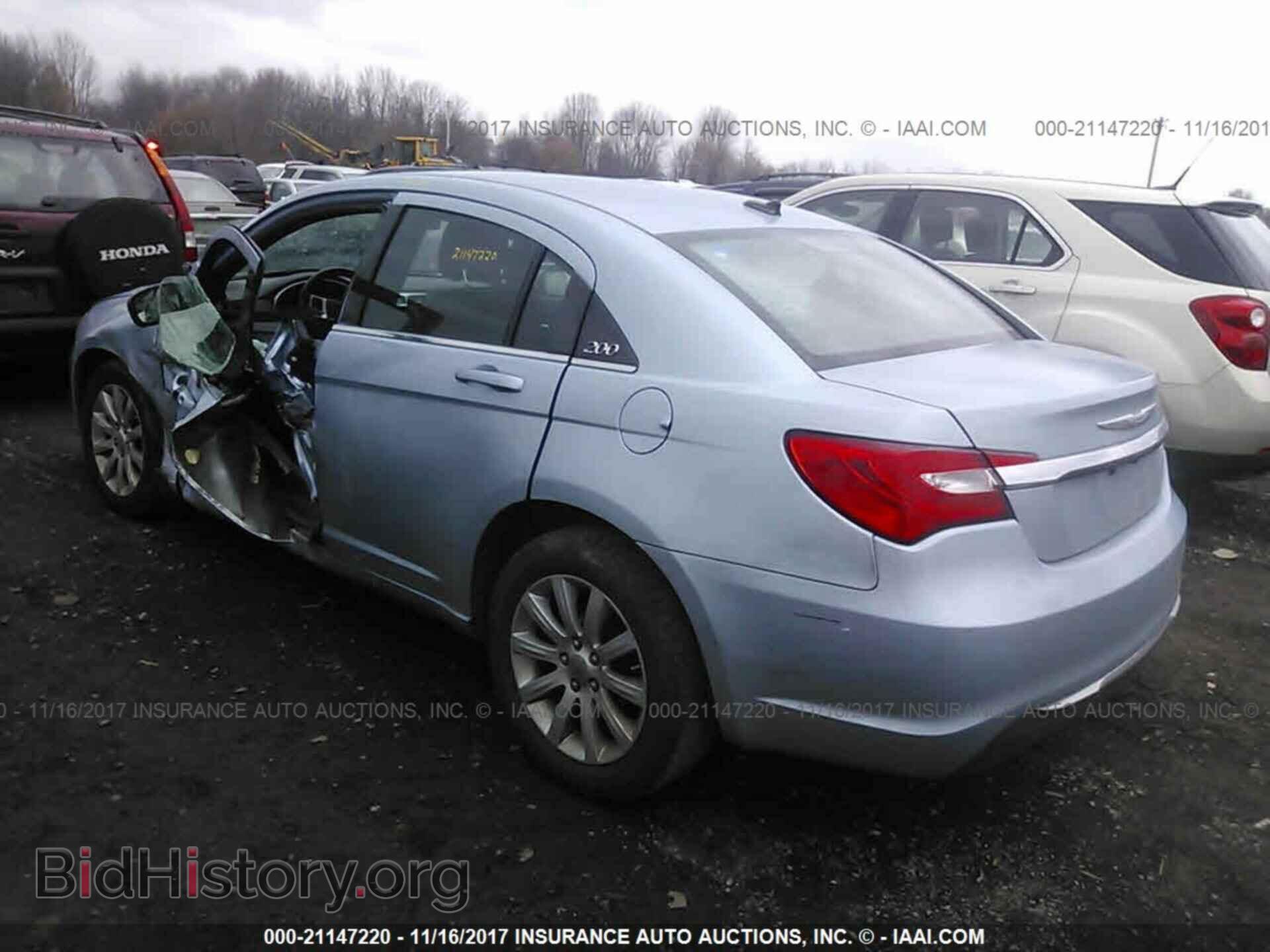 2013 Chrysler 200 - VIN: 1C3CCBBB3DN764730 - Фото 3