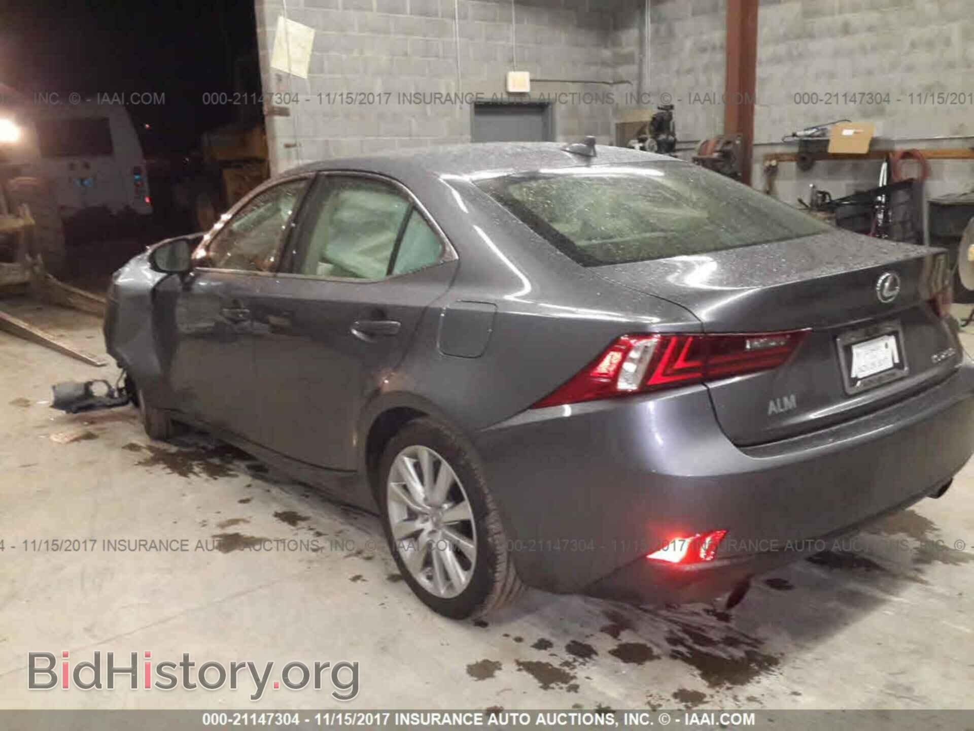 2014 Lexus Is - VIN: JTHBF1D28E5010731 - Photo 3