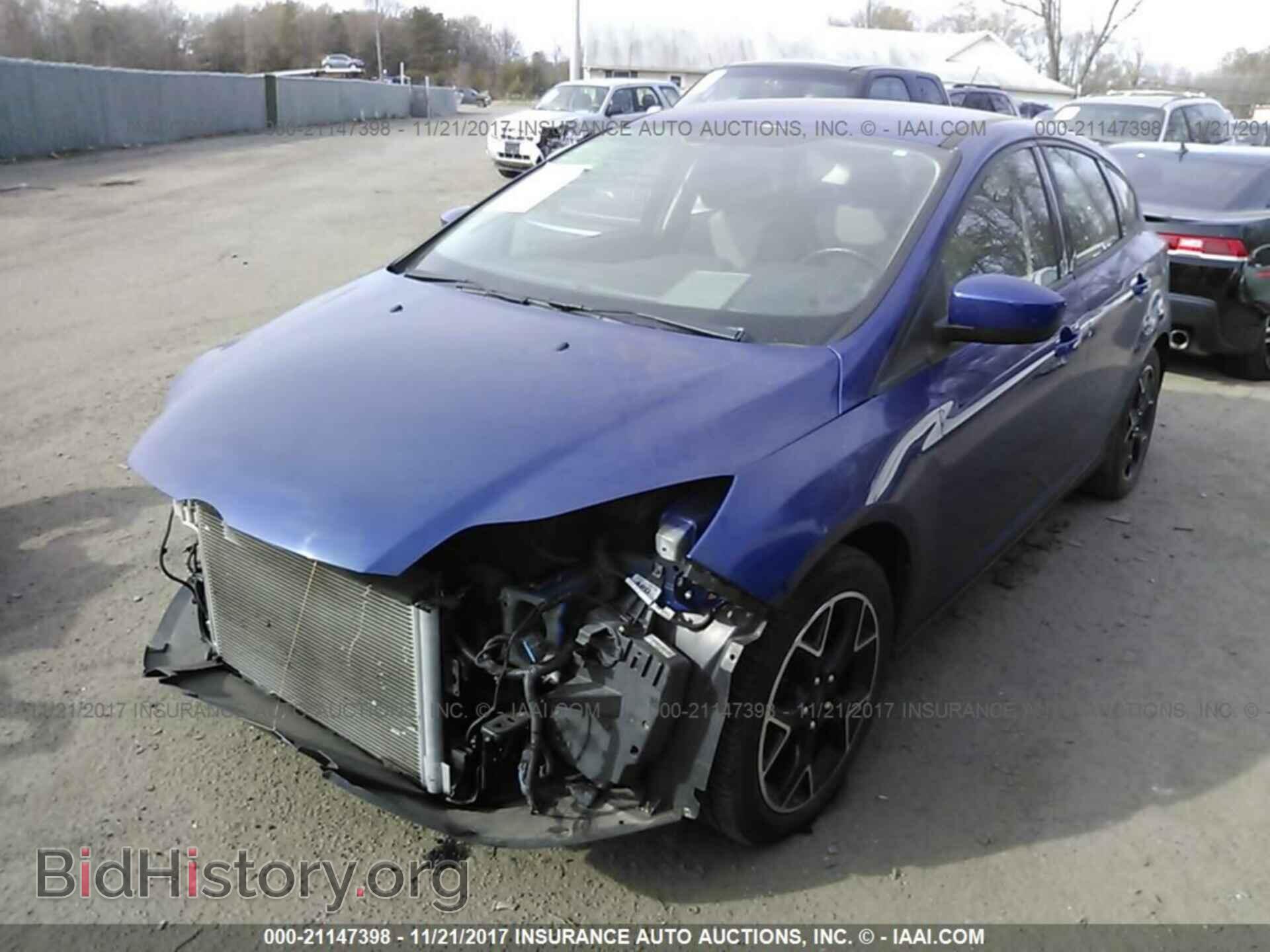2012 Ford Focus - VIN: 1FAHP3K28CL426672 - Photo 2