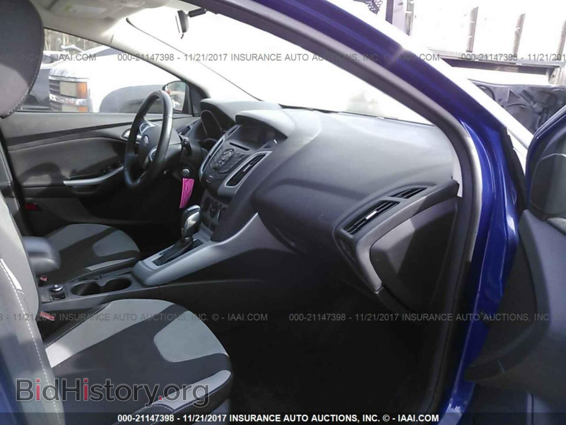 2012 Ford Focus - VIN: 1FAHP3K28CL426672 - Photo 5