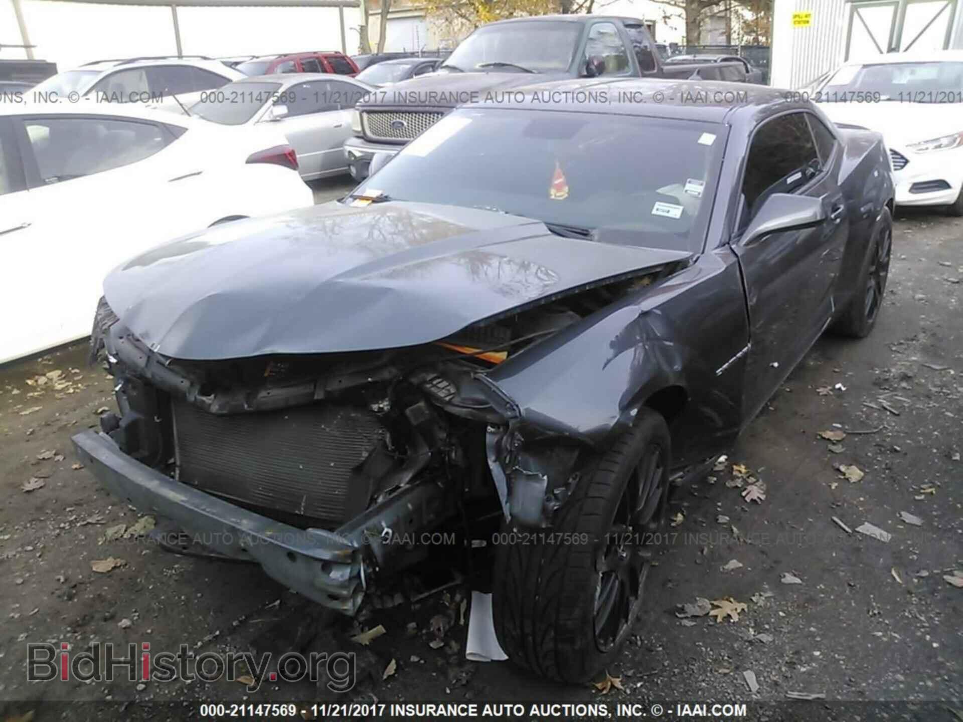 2011 Chevrolet Camaro - VIN: 2G1FB1ED4B9135005 - Фото 2