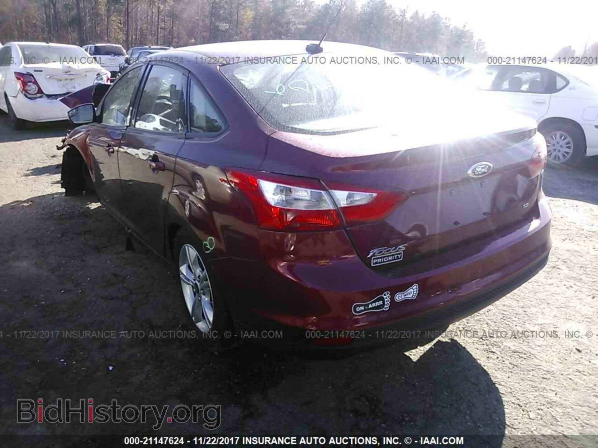2014 Ford Focus - VIN: 1FADP3F27EL307328 - Photo 3