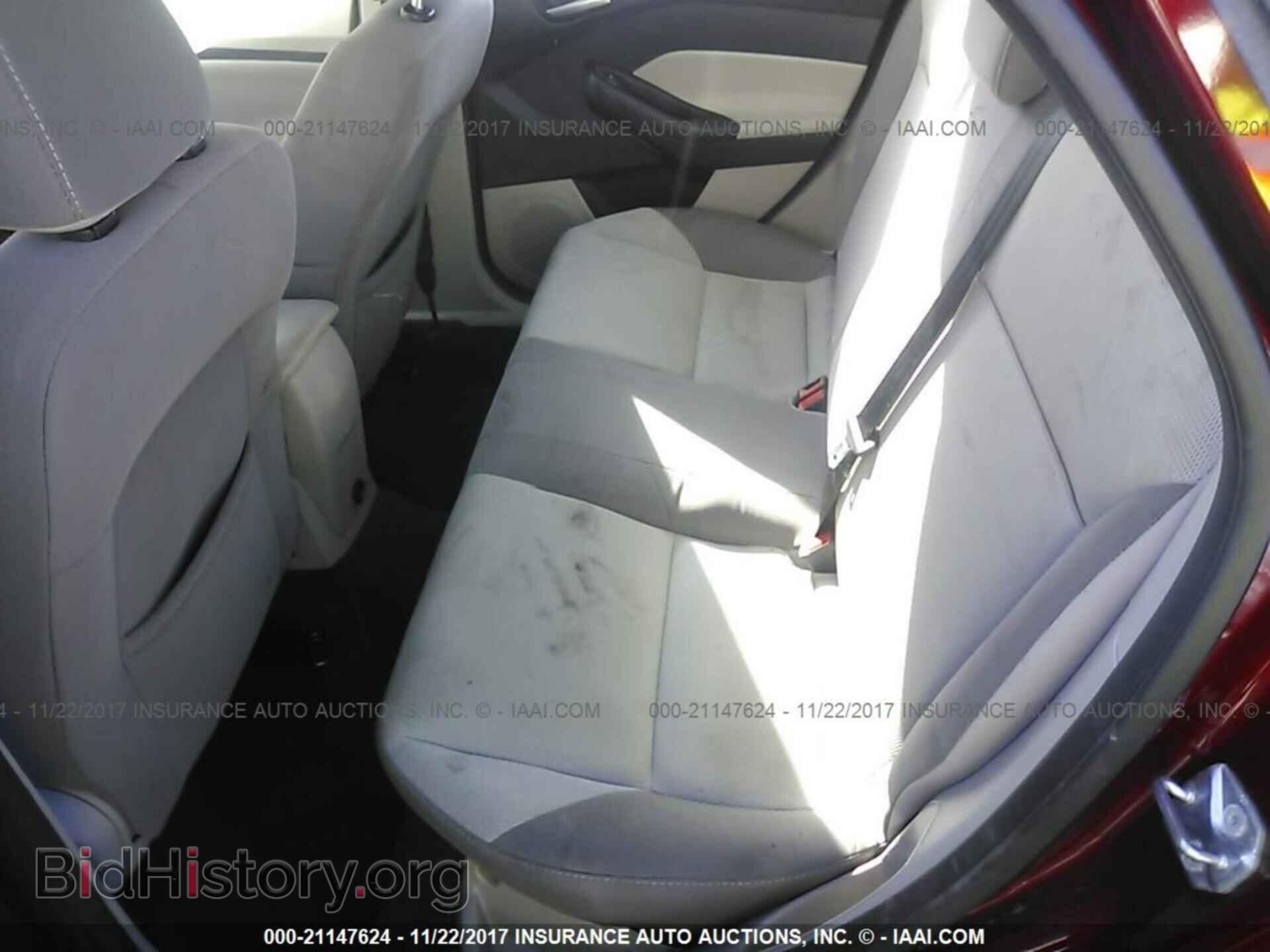 2014 Ford Focus - VIN: 1FADP3F27EL307328 - Photo 8