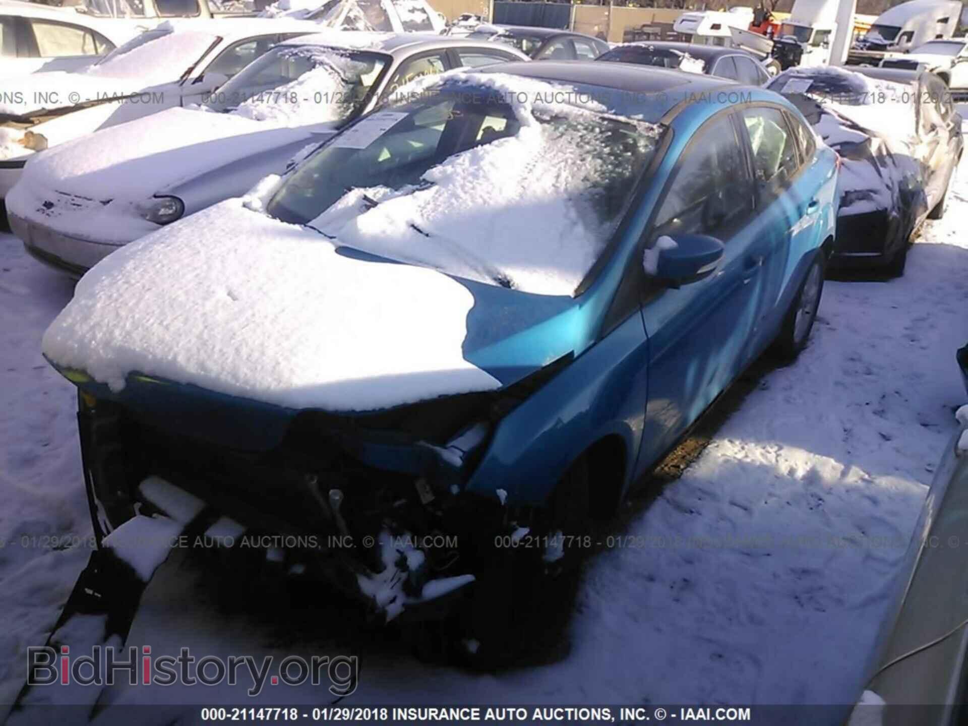 2013 Ford Focus - VIN: 1FADP3F2XDL313543 - Photo 2