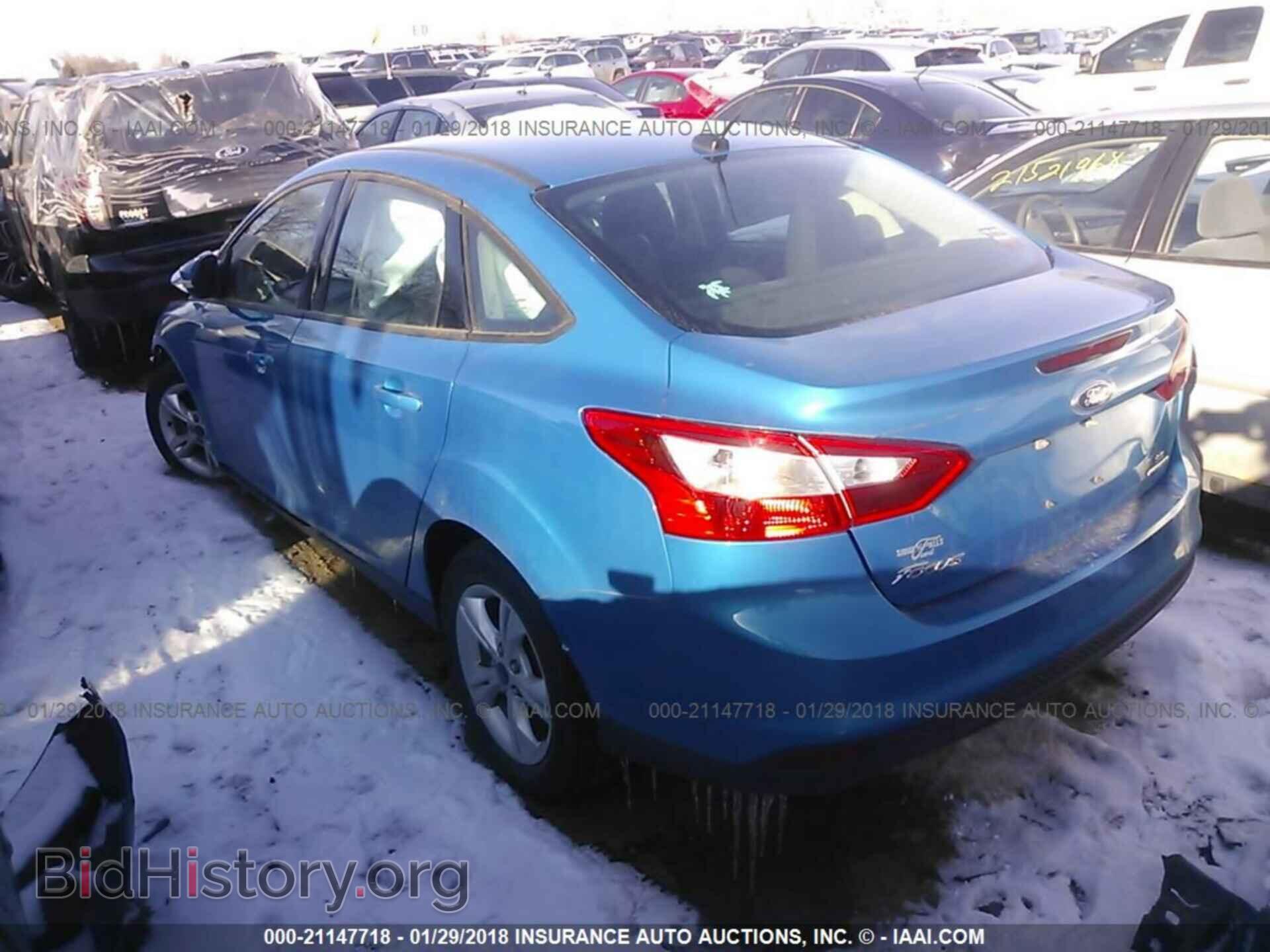2013 Ford Focus - VIN: 1FADP3F2XDL313543 - Photo 3