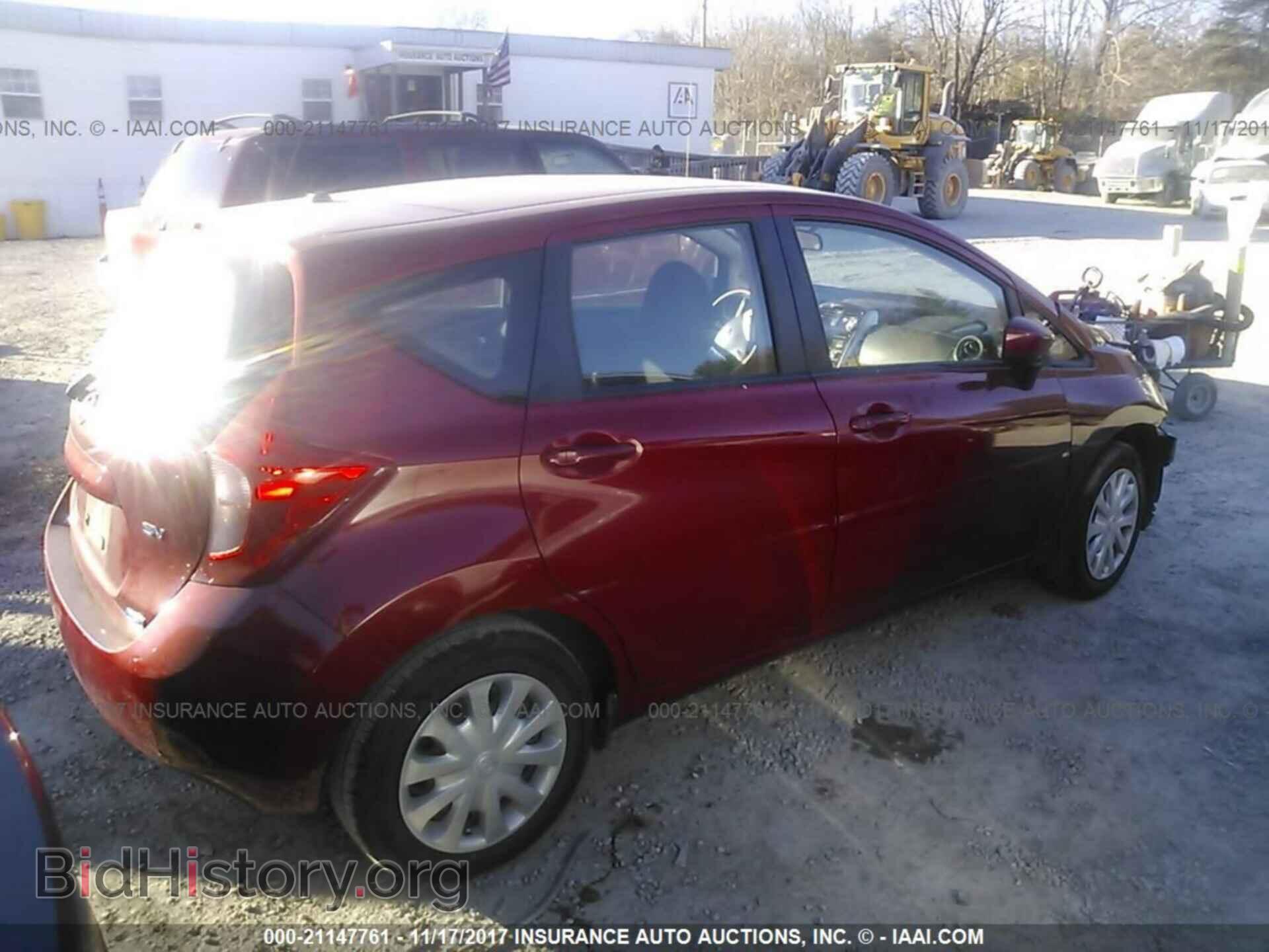 2015 Nissan Versa note - VIN: 3N1CE2CP6FL353070 - Photo 4