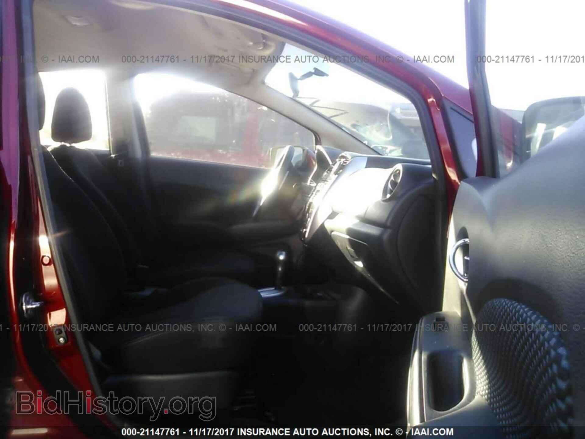 2015 Nissan Versa note - VIN: 3N1CE2CP6FL353070 - Photo 5