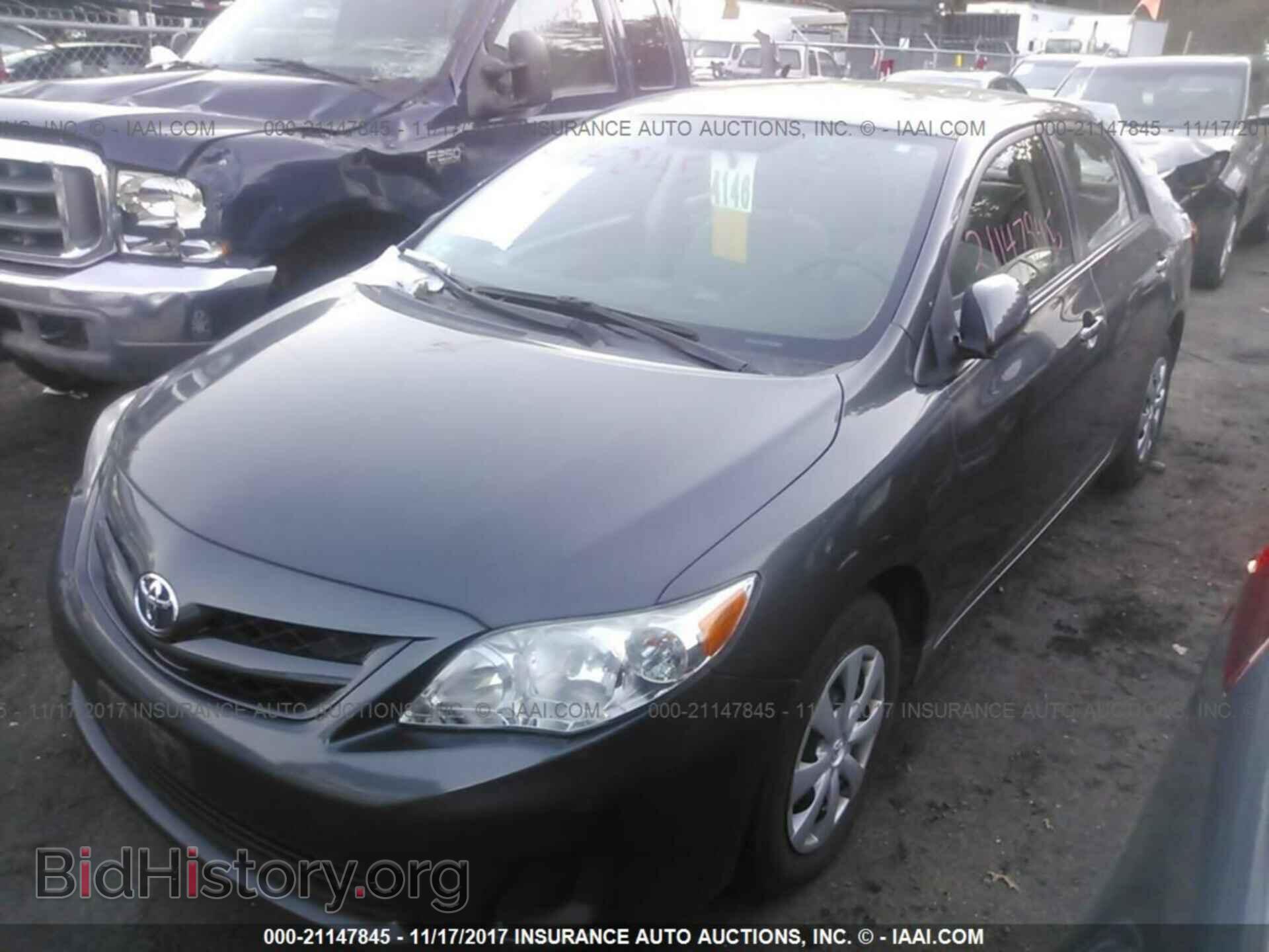 2011 Toyota Corolla - VIN: 2T1BU4EE2BC663359 - Фото 2