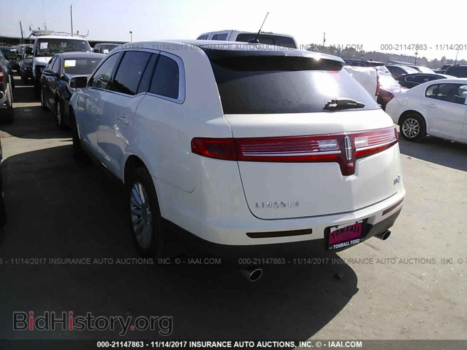 2012 Lincoln Mkt - VIN: 2LMHJ5FR4CBL50382 - Фото 3