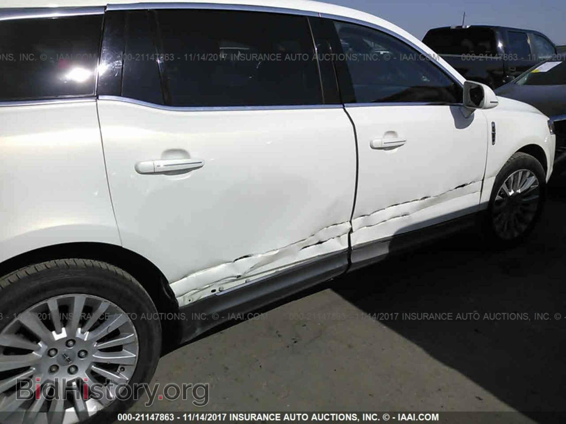 2012 Lincoln Mkt - VIN: 2LMHJ5FR4CBL50382 - Фото 6