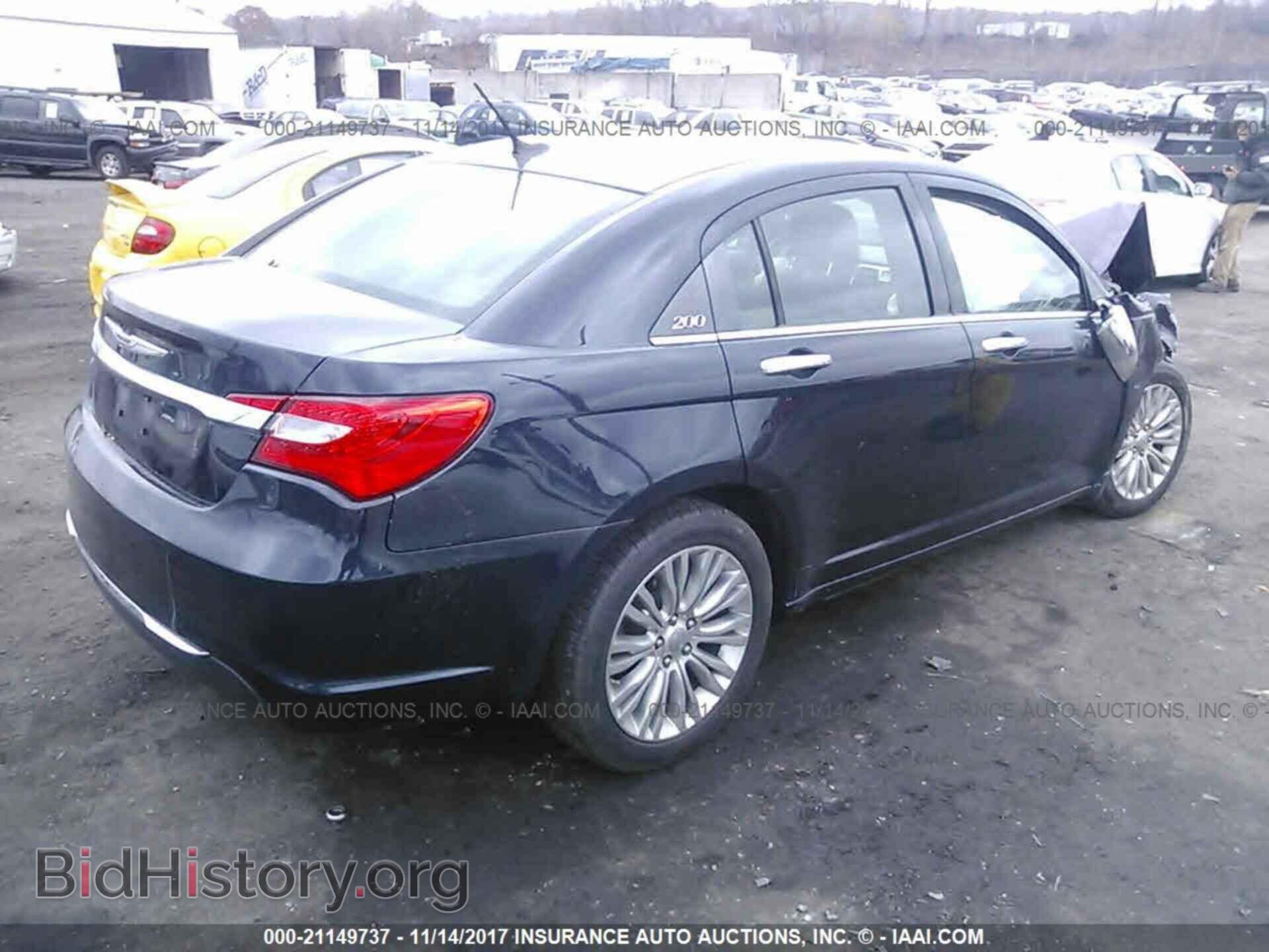 2011 Chrysler 200 - VIN: 1C3BC2FB8BN594223 - Фото 4