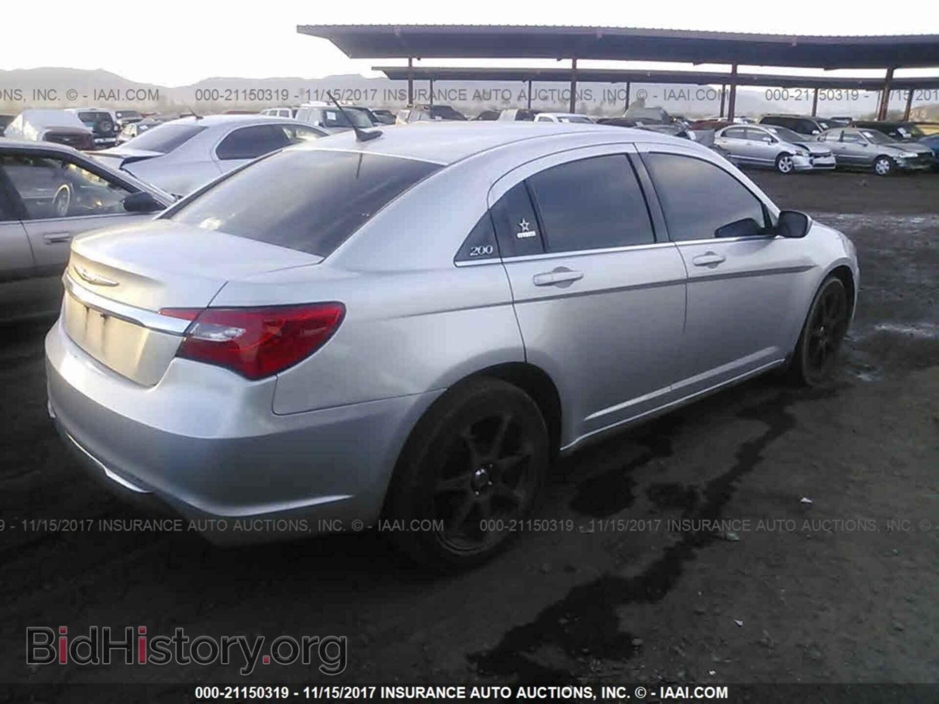 2012 Chrysler 200 - VIN: 1C3CCBBB0CN125591 - Фото 4