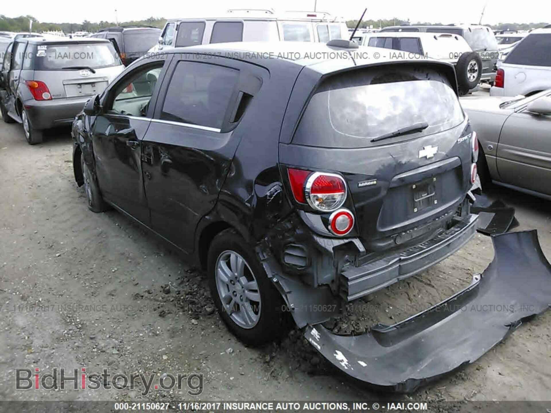 2015 Chevrolet Sonic - VIN: 1G1JC6SH5F4162492 - Фото 3