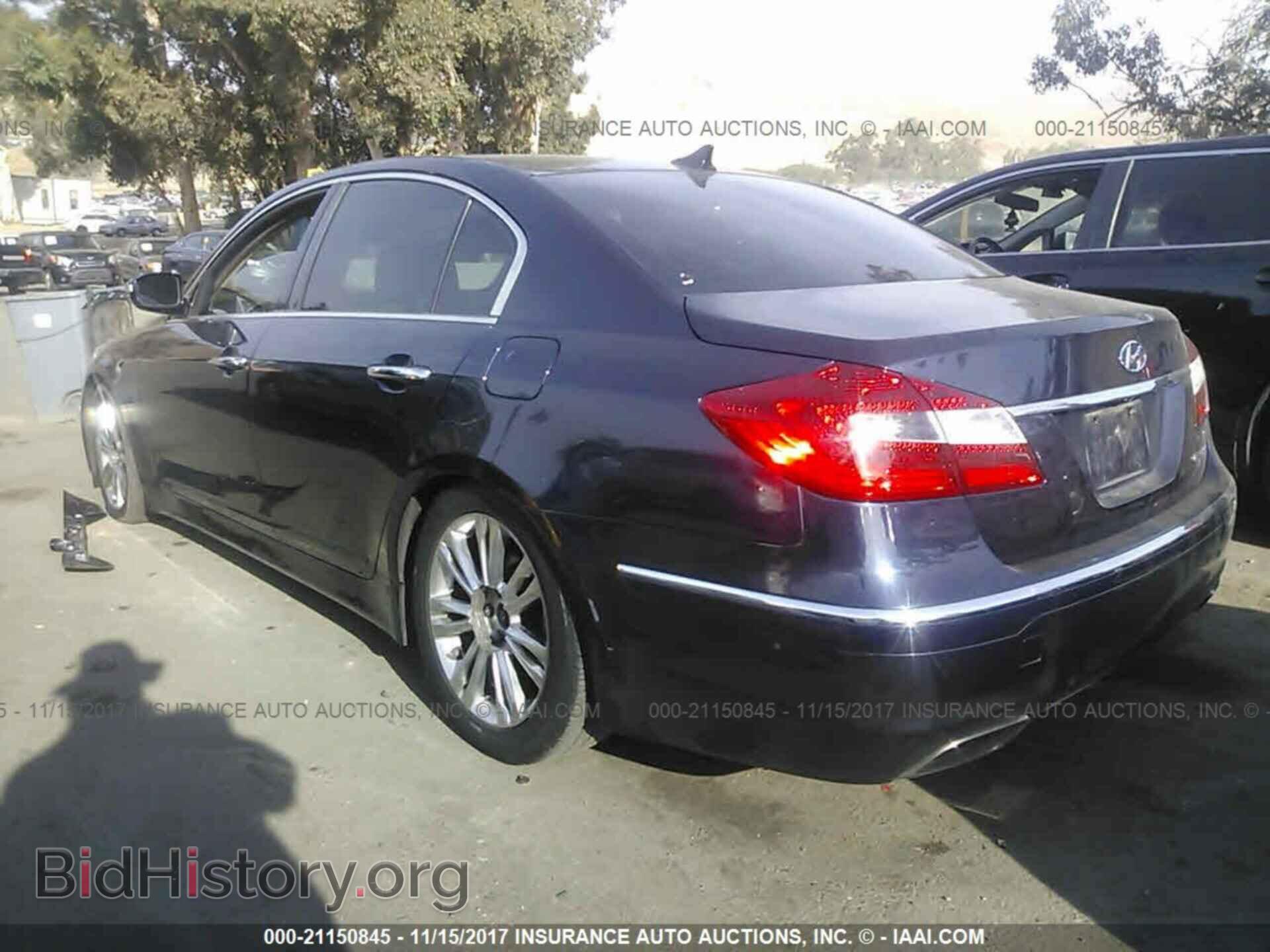 2012 Hyundai Genesis - VIN: KMHGC4DD2CU169326 - Фото 3