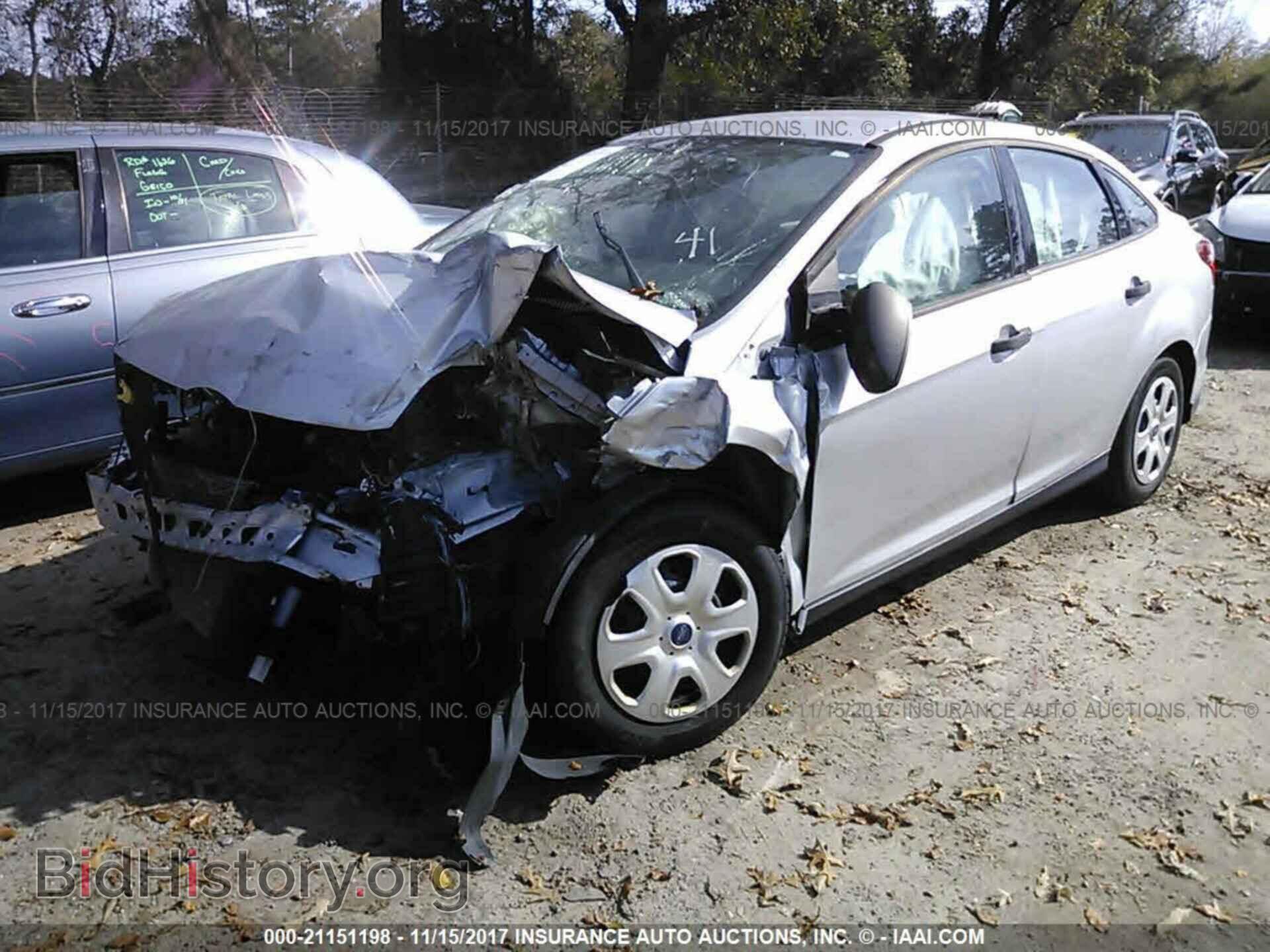2012 Ford Focus - VIN: 1FAHP3E21CL188451 - Photo 2