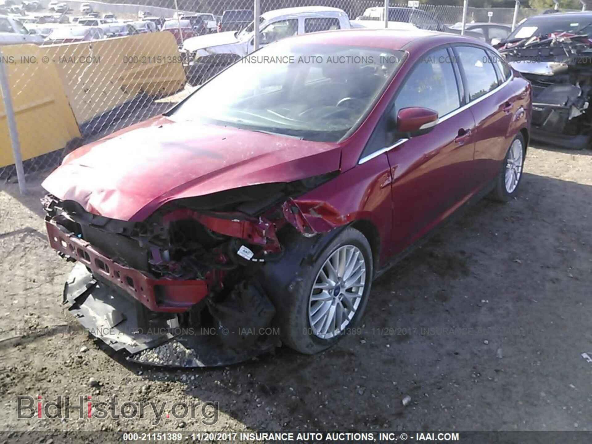 2012 Ford Focus - VIN: 1FAHP3H26CL102126 - Photo 2