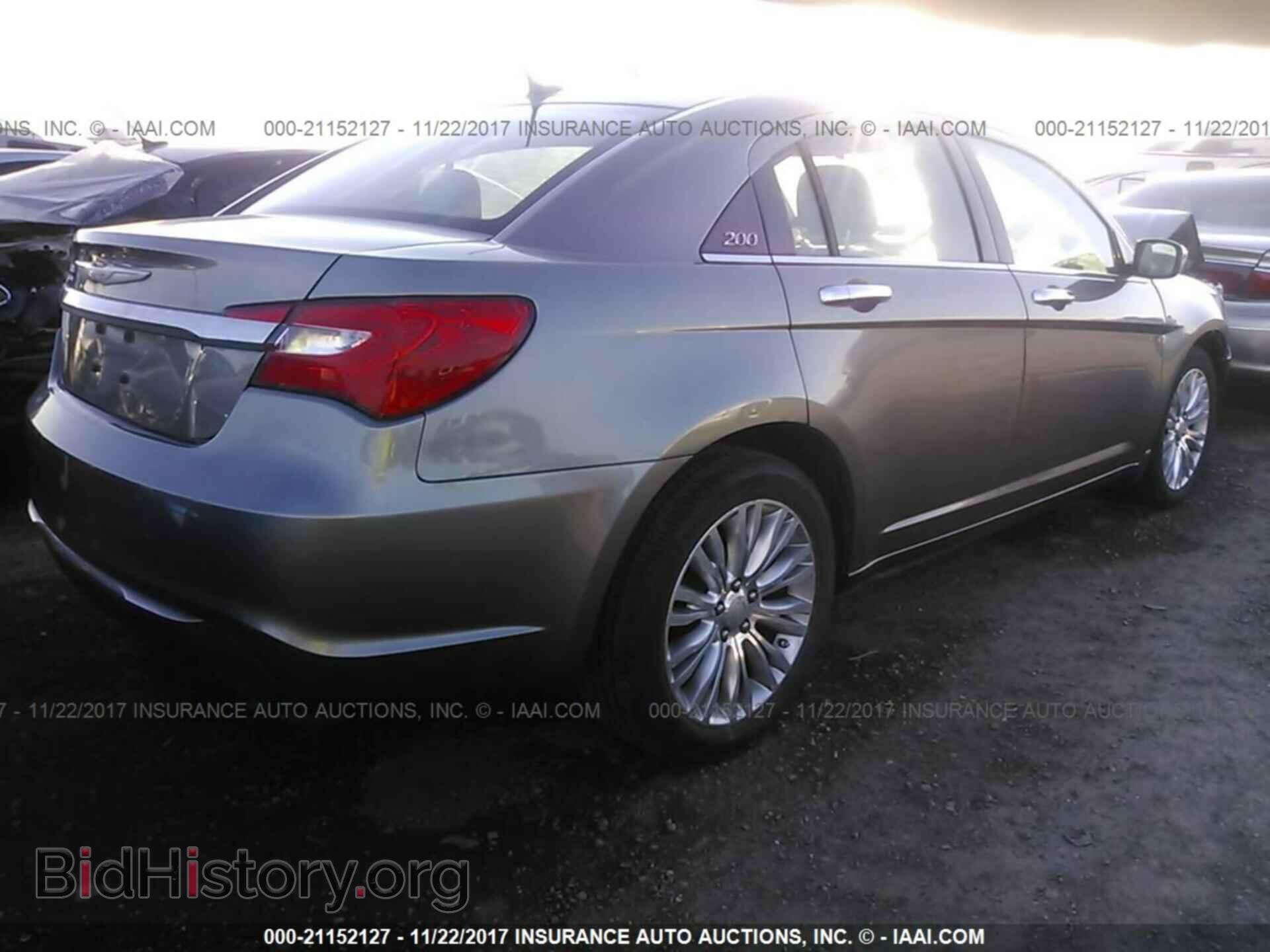 2012 Chrysler 200 - VIN: 1C3CCBCG8CN253961 - Photo 4