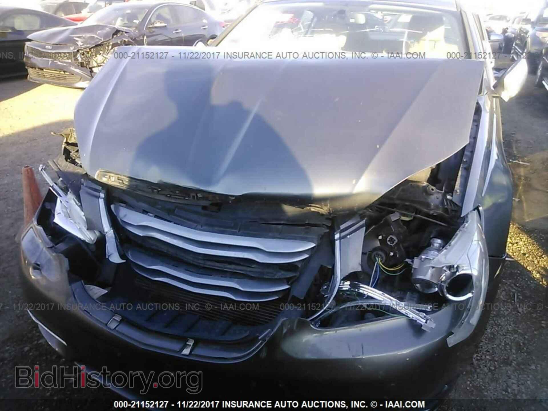 2012 Chrysler 200 - VIN: 1C3CCBCG8CN253961 - Photo 6