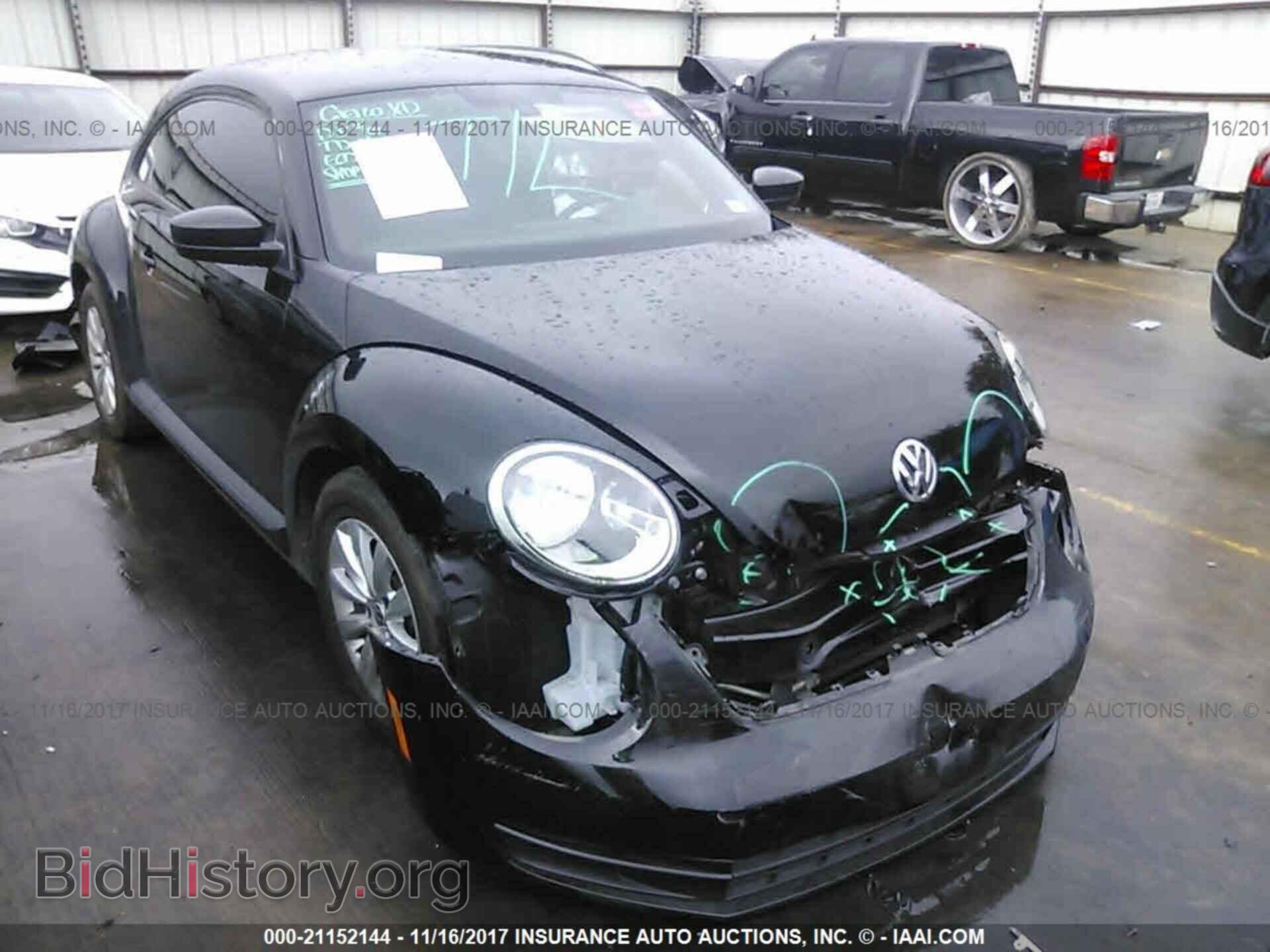 Photo 3VWF17ATXGM636597 - Volkswagen Beetle 2016