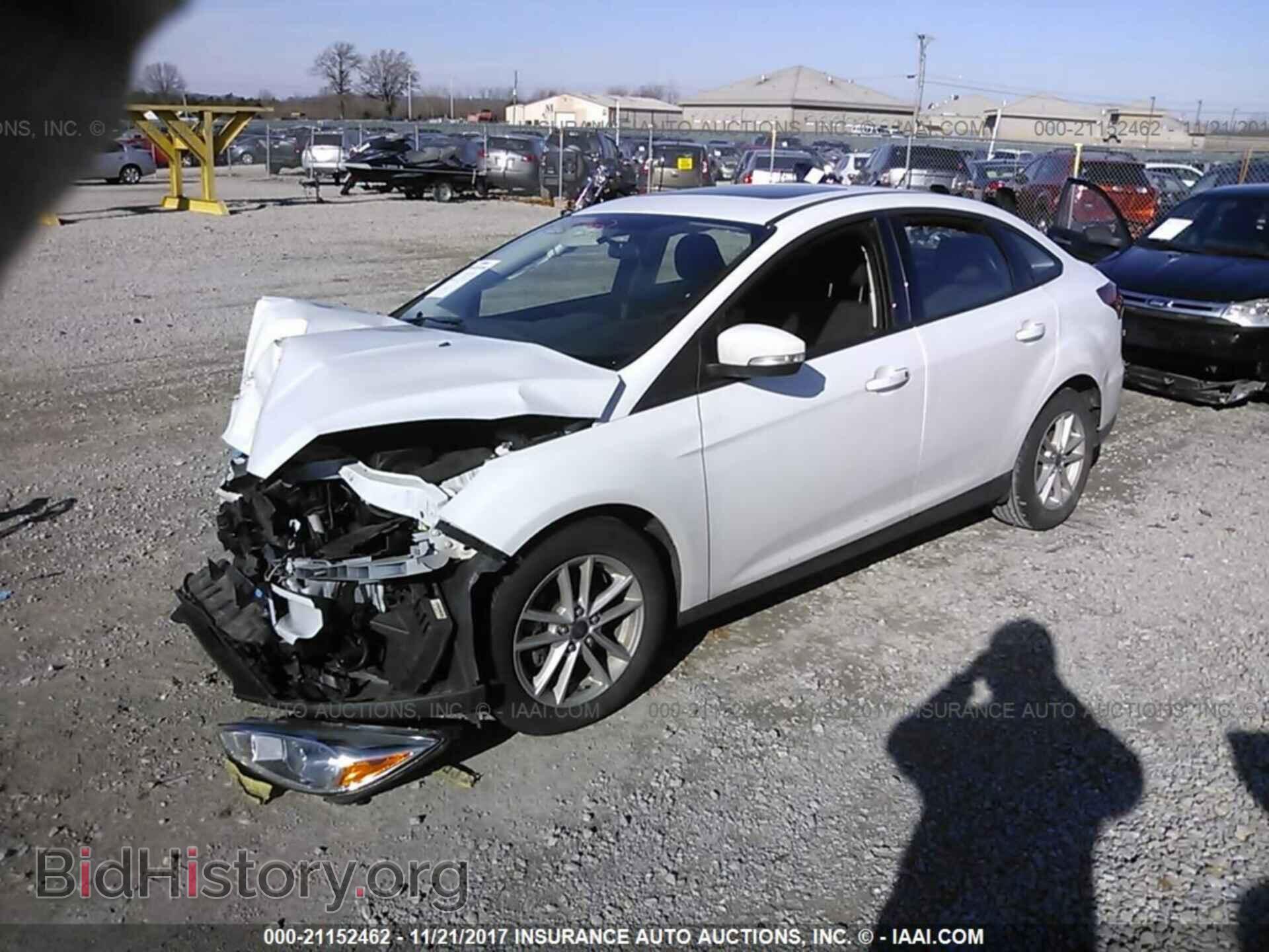 2015 Ford Focus - VIN: 1FADP3F21FL311344 - Фото 2