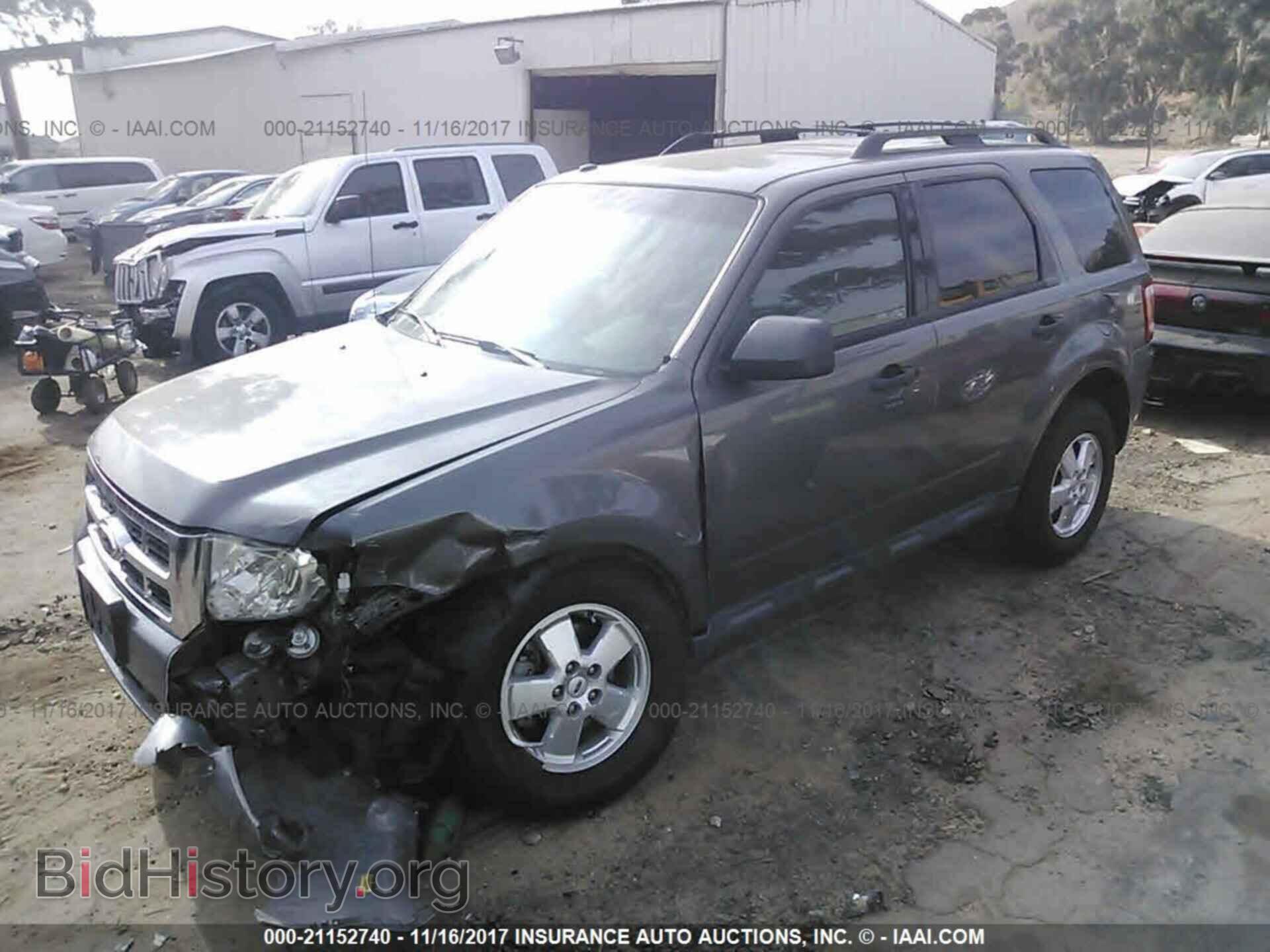 2012 Ford Escape - VIN: 1FMCU0D73CKC67663 - Photo 2