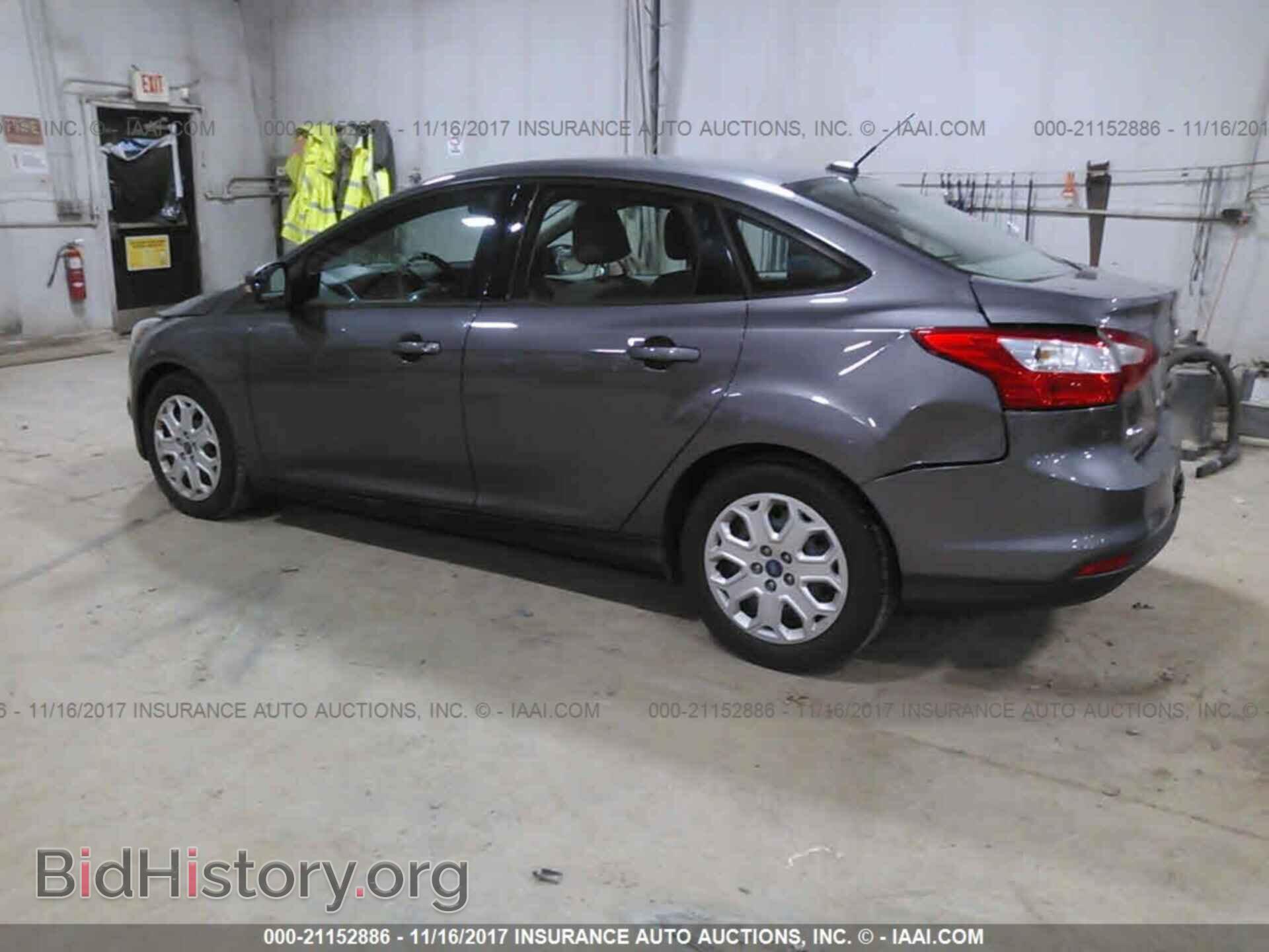 2012 Ford Focus - VIN: 1FAHP3F22CL281669 - Фото 3
