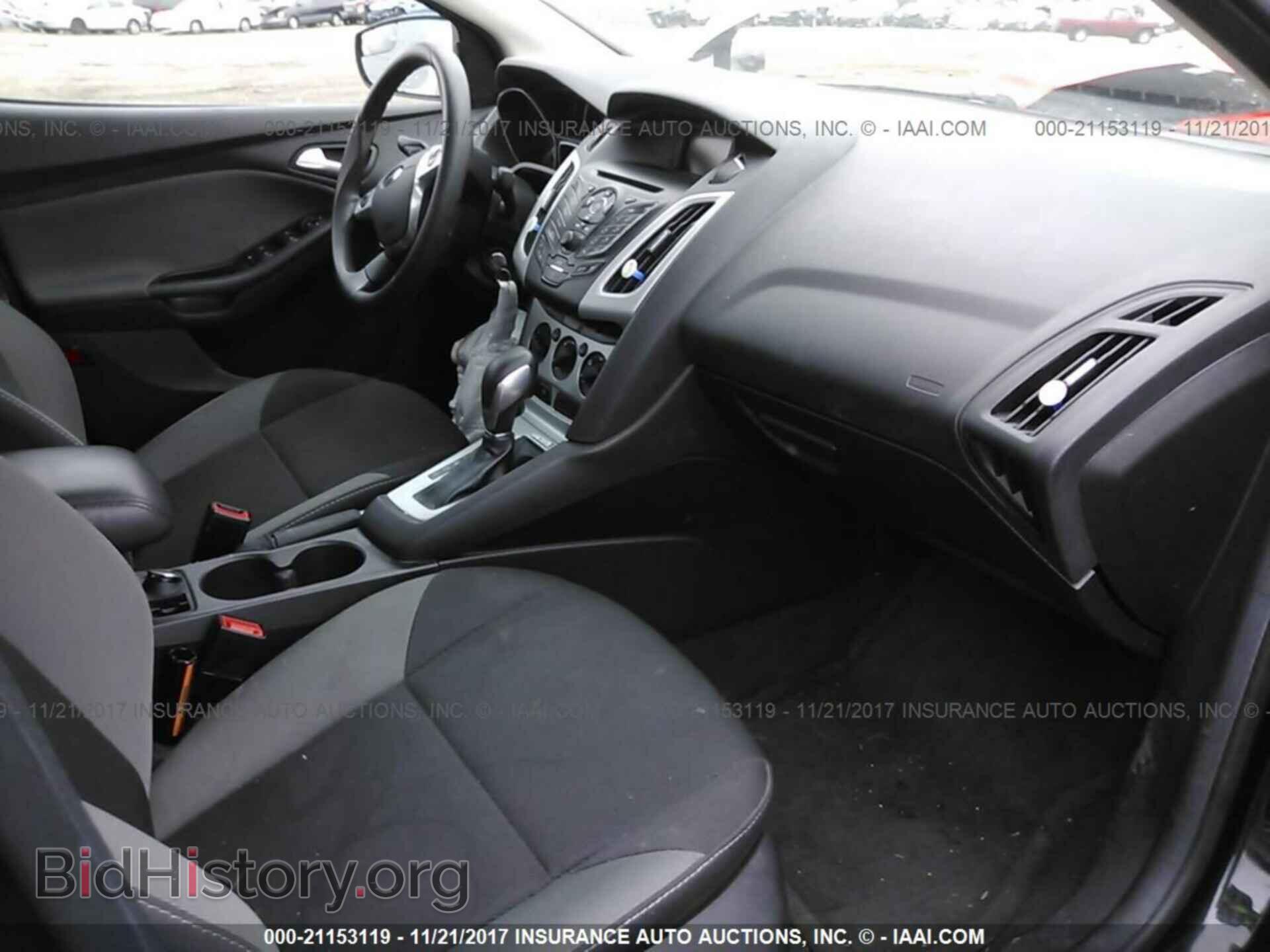 2014 Ford Focus - VIN: 1FADP3F23EL272688 - Photo 5