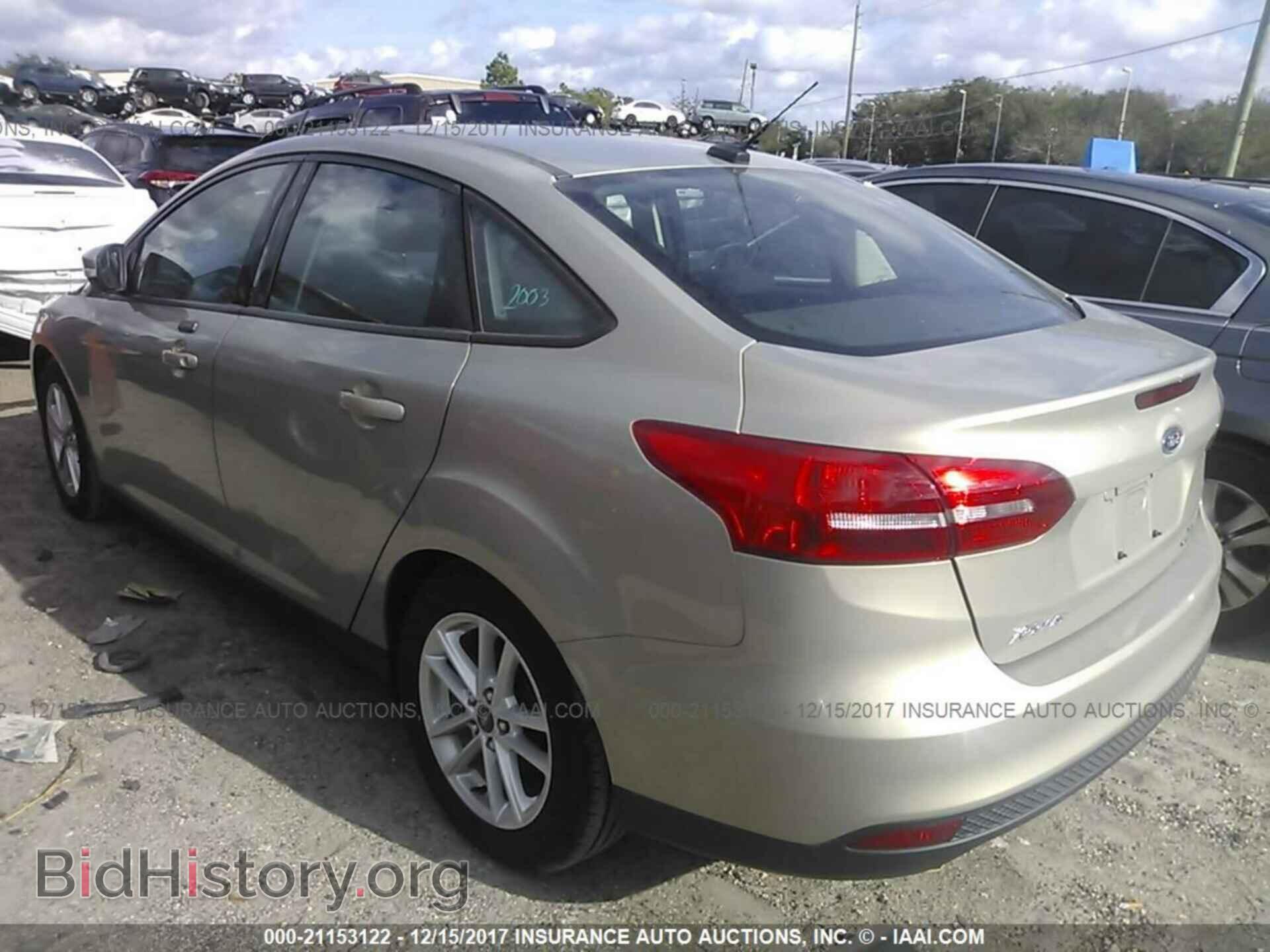 2016 Ford Focus - VIN: 1FADP3F29GL365301 - Фото 3