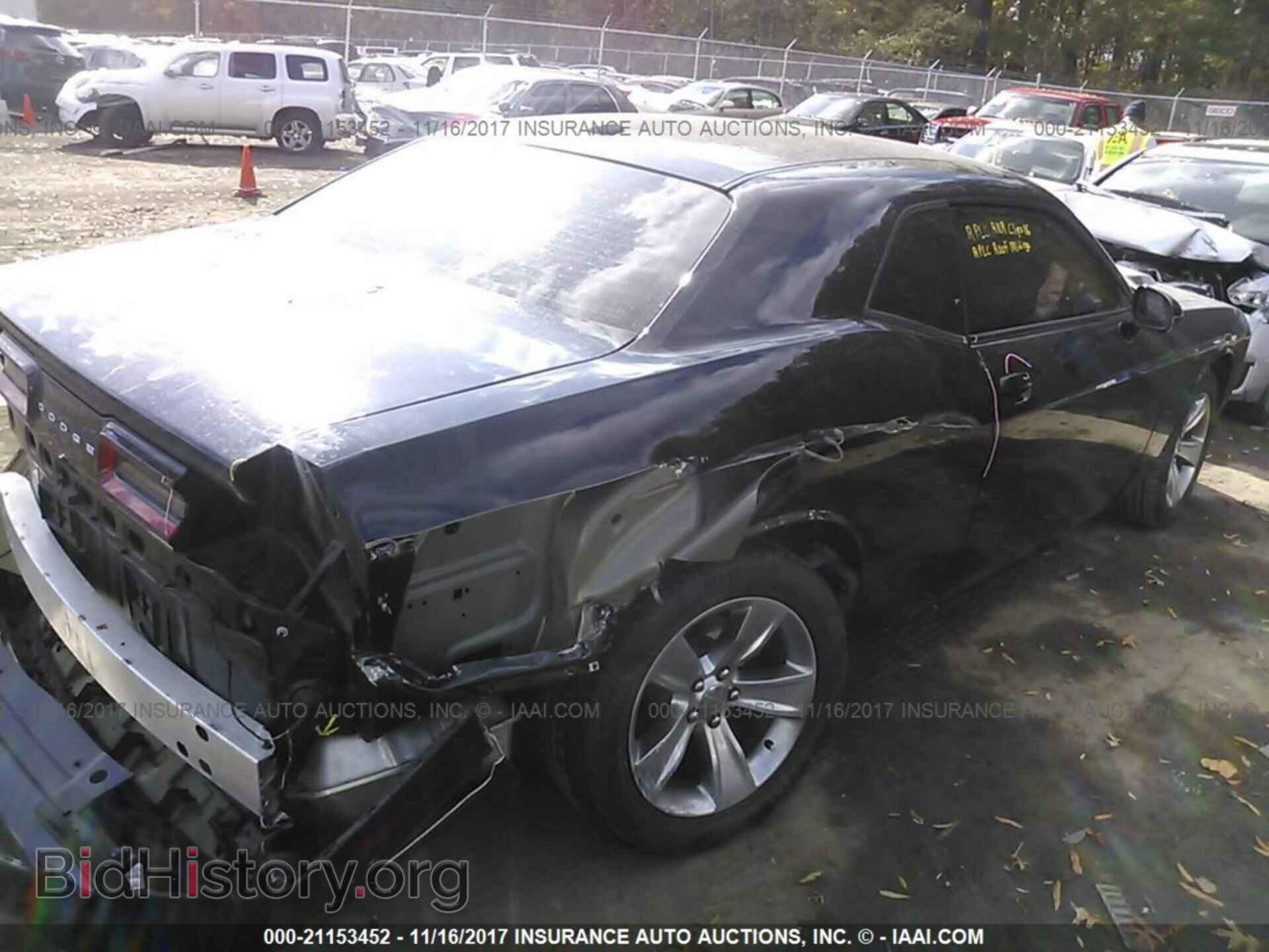 2015 Dodge Challenger - VIN: 2C3CDZAG3FH782482 - Photo 4