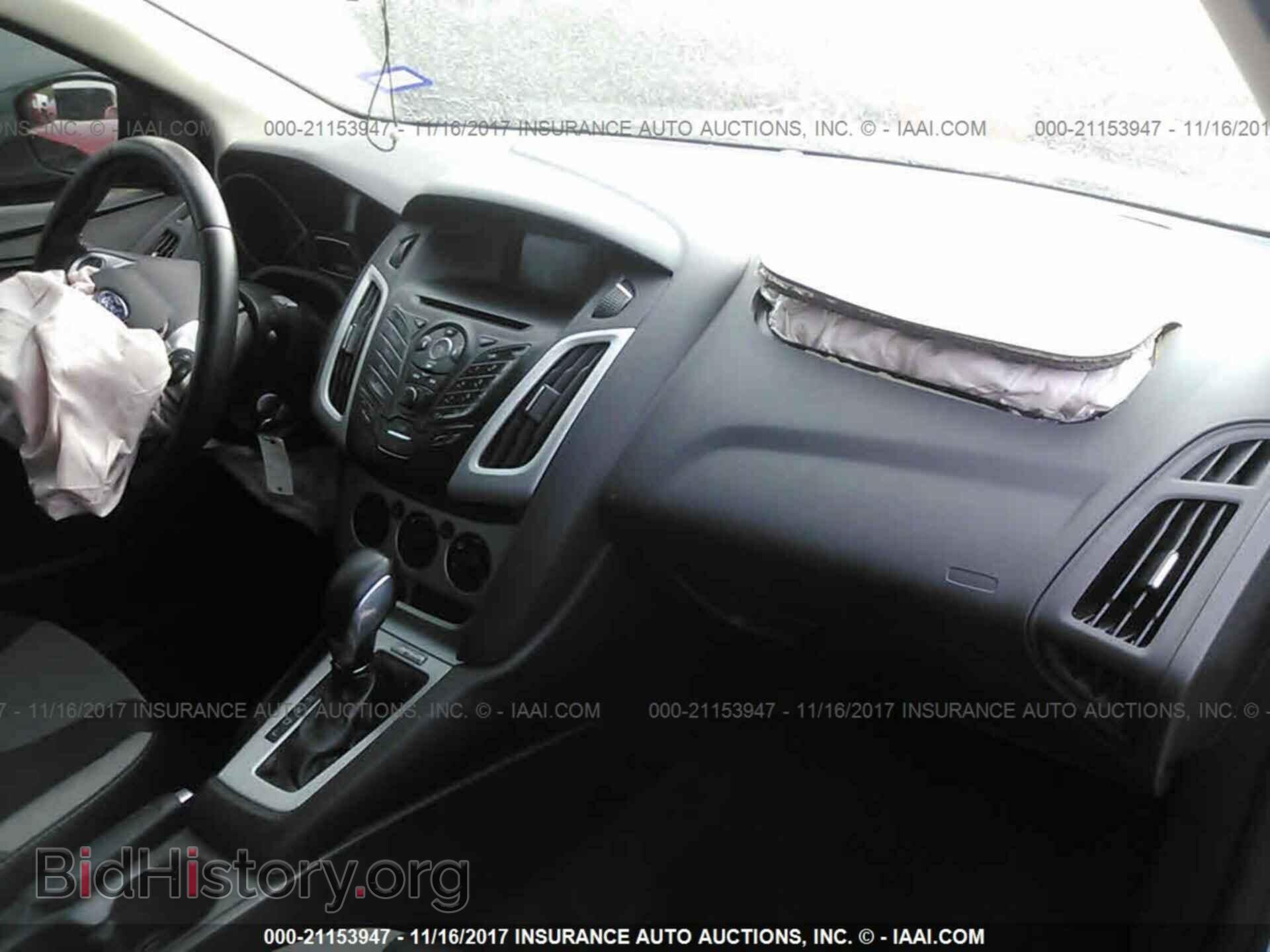 2014 Ford Focus - VIN: 1FADP3F22EL451210 - Photo 5