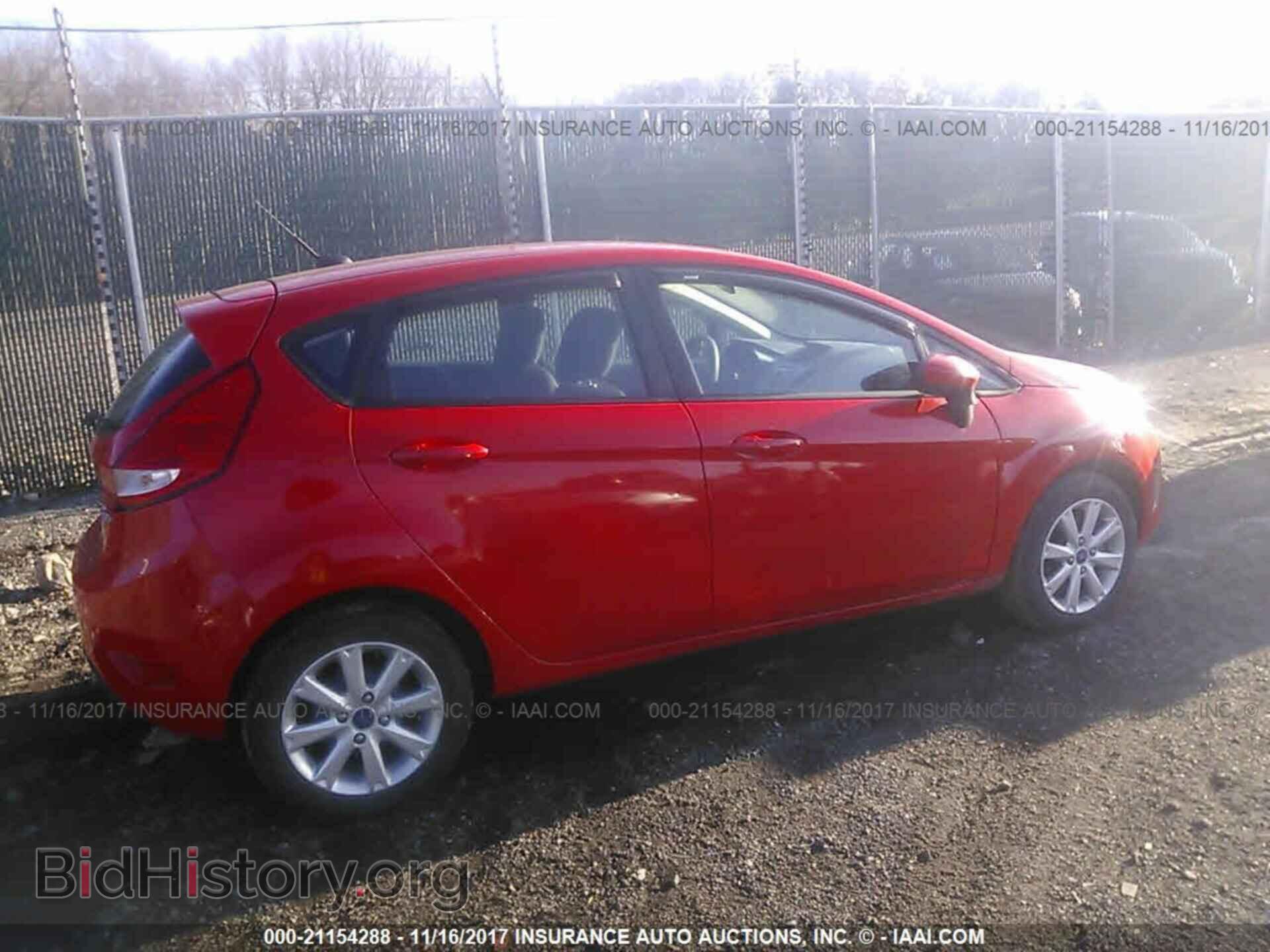 2012 Ford Fiesta - VIN: 3FADP4EJ3CM114989 - Photo 4