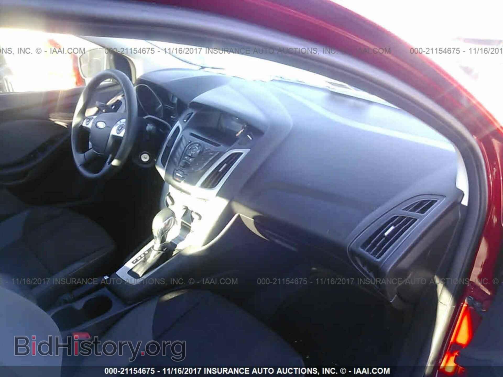 2012 Ford Focus - VIN: 1FAHP3F24CL352080 - Photo 5
