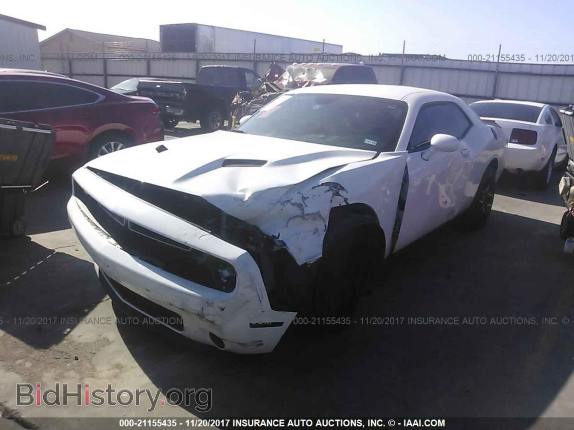 2015 Dodge Challenger - VIN: 2C3CDZAG4FH819586 - Photo 2