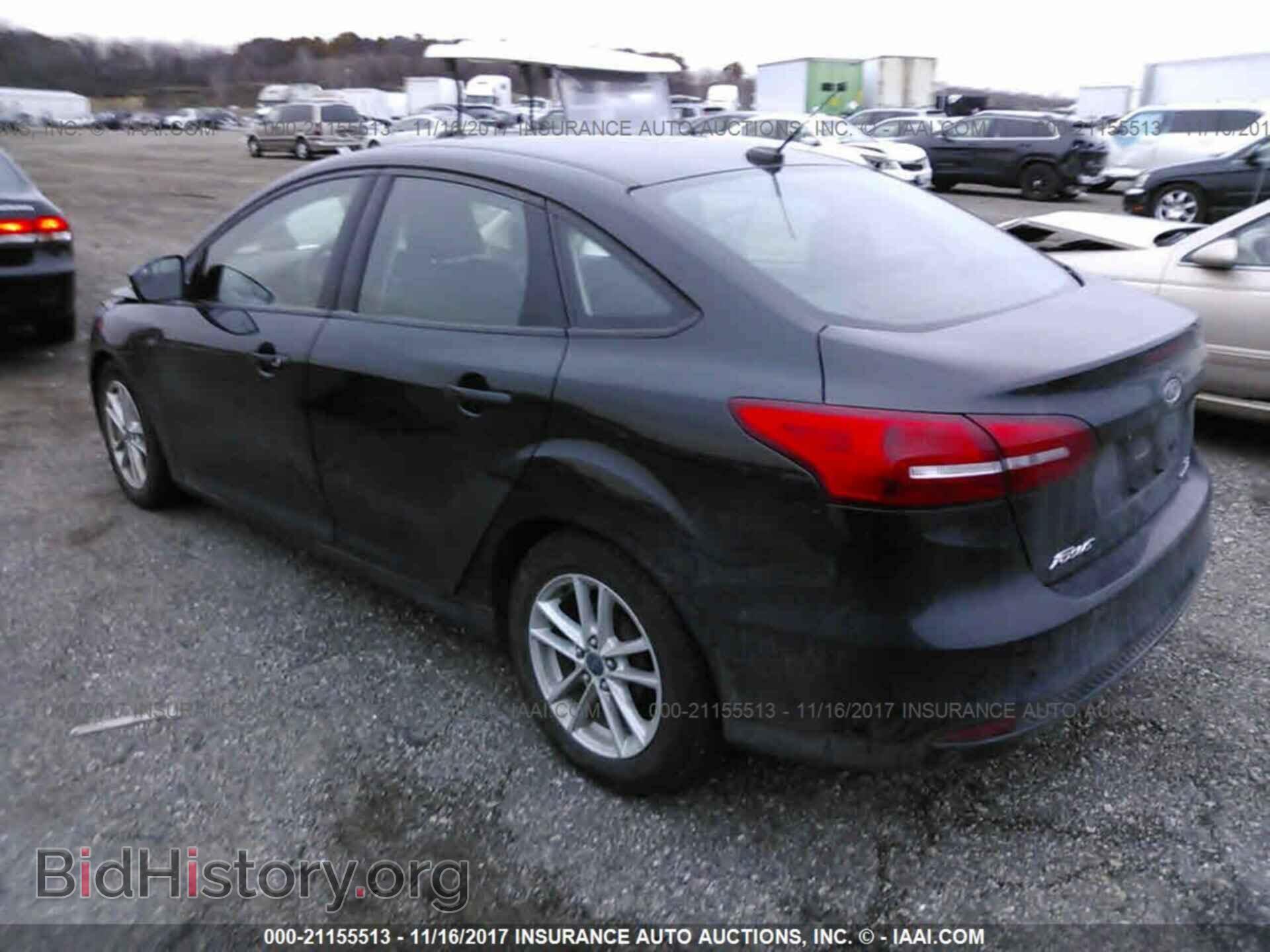 2015 Ford Focus - VIN: 1FADP3F23FL317470 - Photo 3