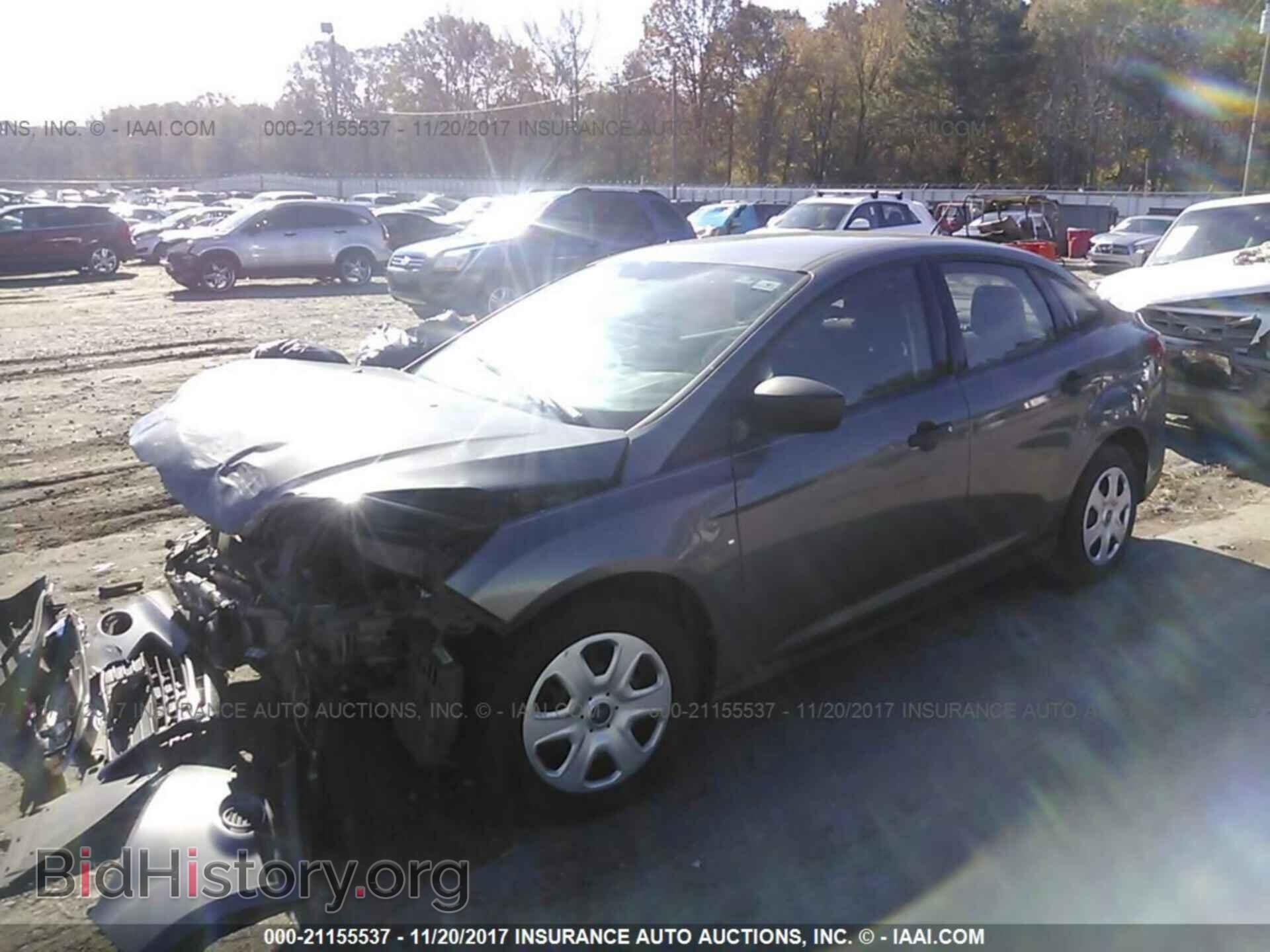 2012 Ford Focus - VIN: 1FAHP3E28CL426831 - Photo 2