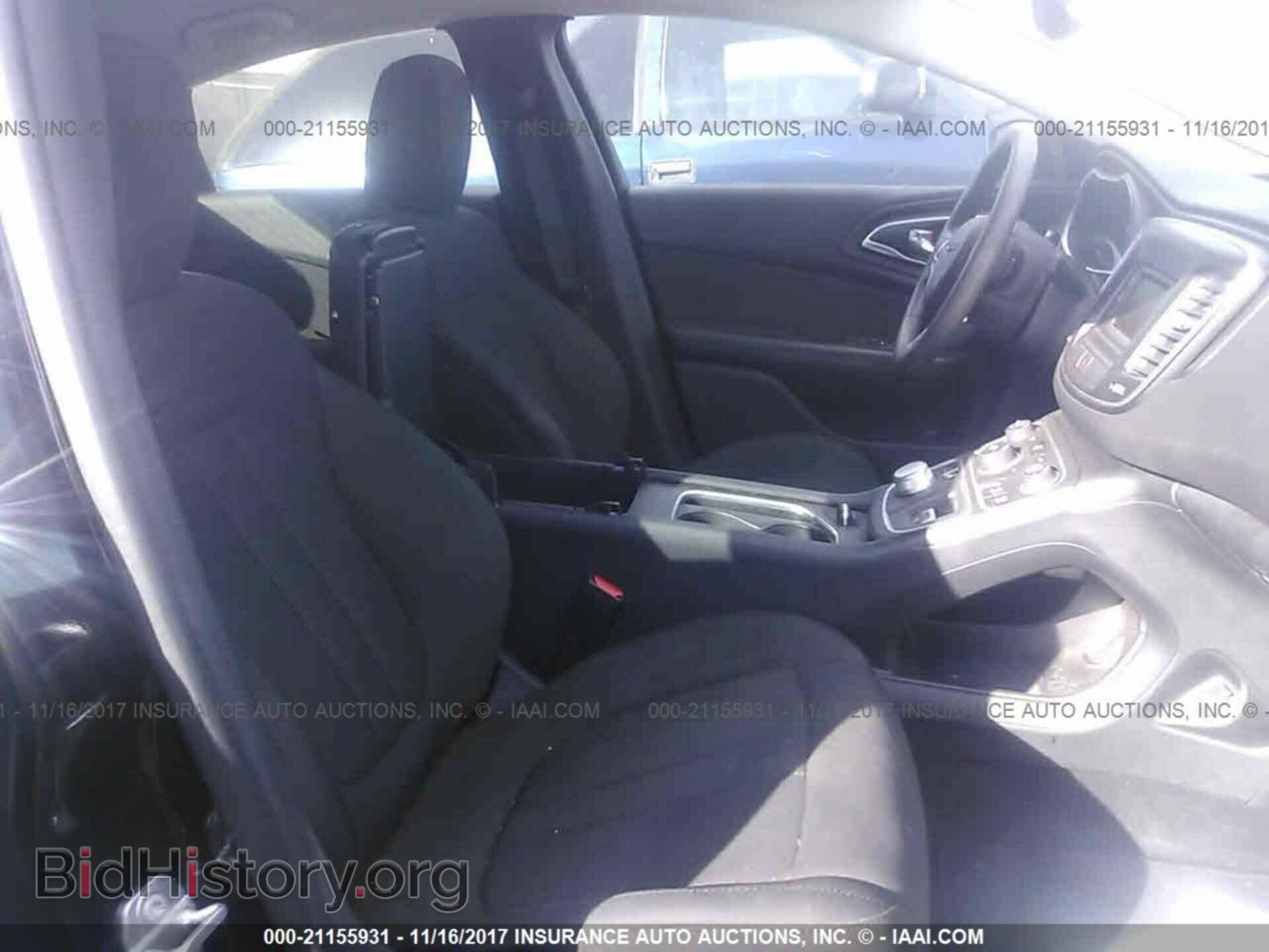 2016 Chrysler 200 - VIN: 1C3CCCAB3GN115585 - Фото 5