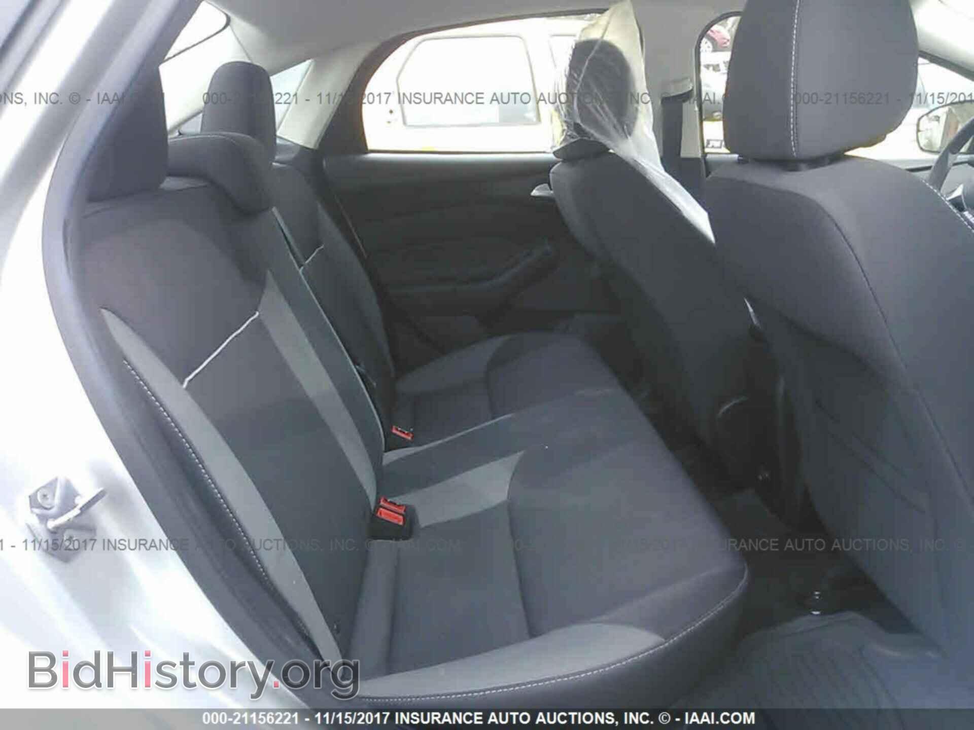 2012 Ford Focus - VIN: 1FAHP3F23CL452199 - Photo 8